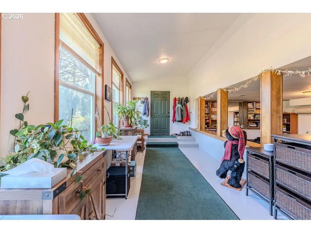 Entrance/Foyer