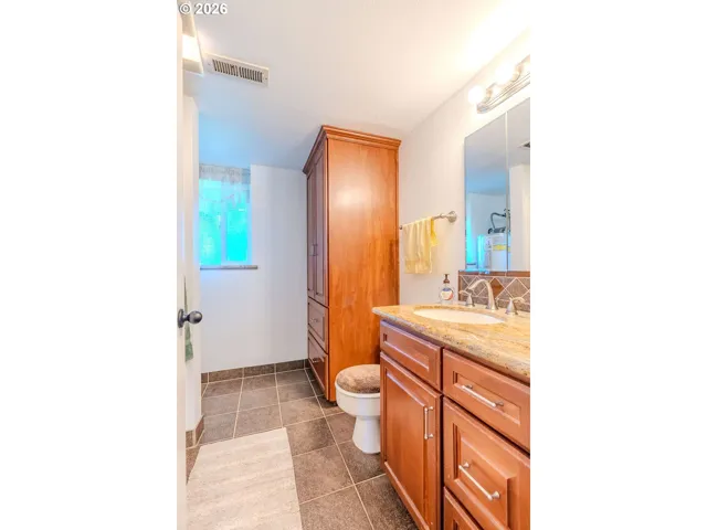 Bathroom-Lower
