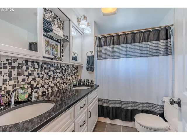 Bathroom-Double Sinks