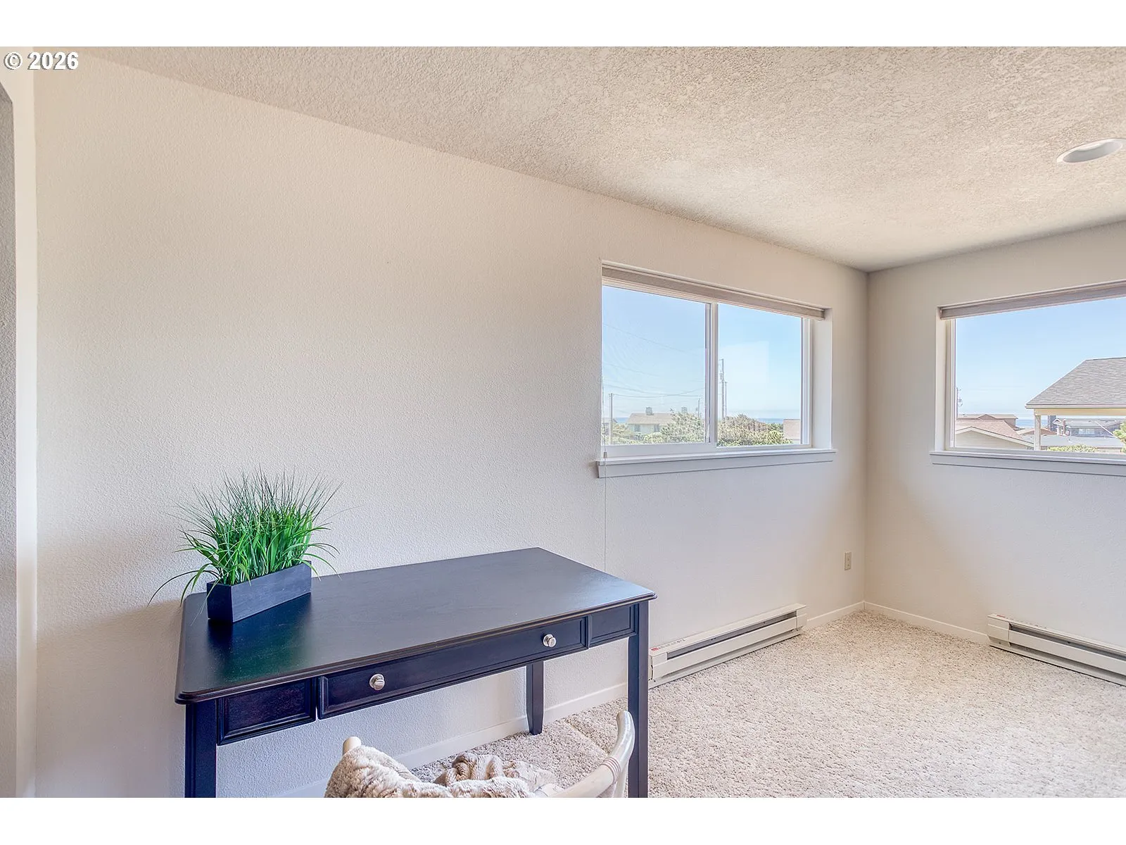 Bedroom, Primary