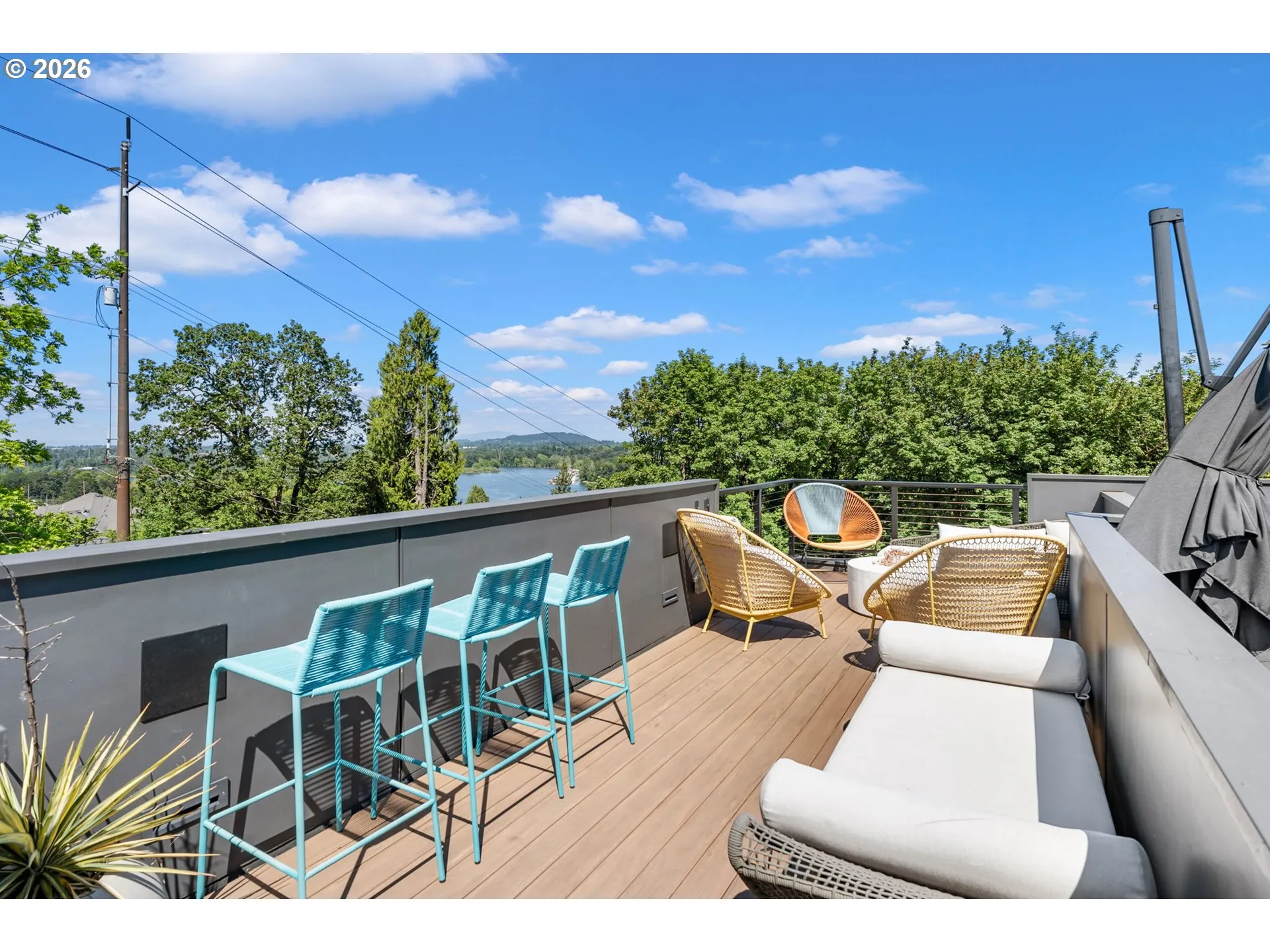 Deck-Upper