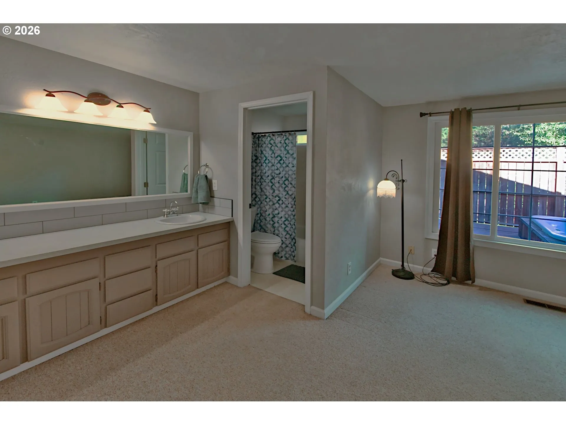 Bedroom, Owner's Suite-Main