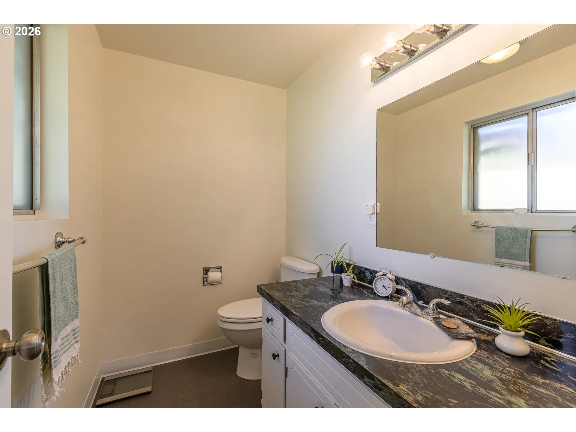 Primary Bedroom-Attached Bathroom