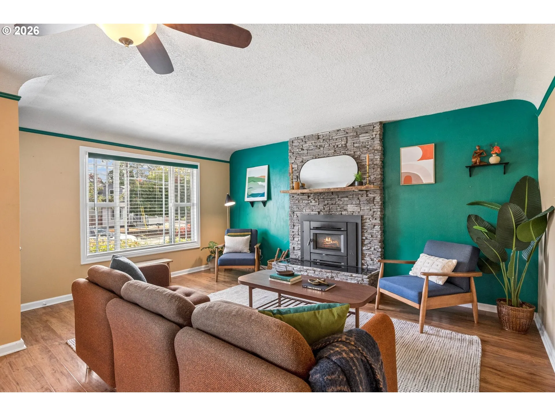 Living Room-Ceiling Fan