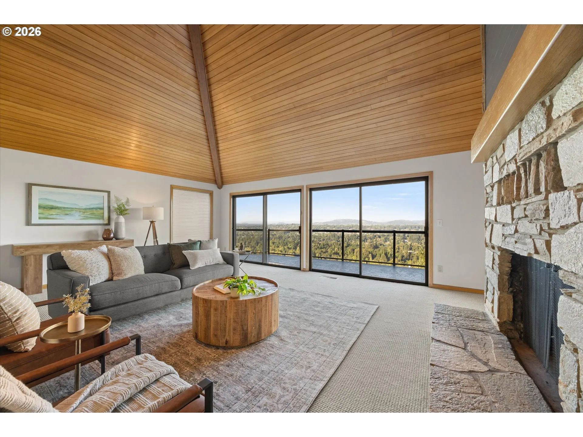 Living Room-Vaulted Ceilings