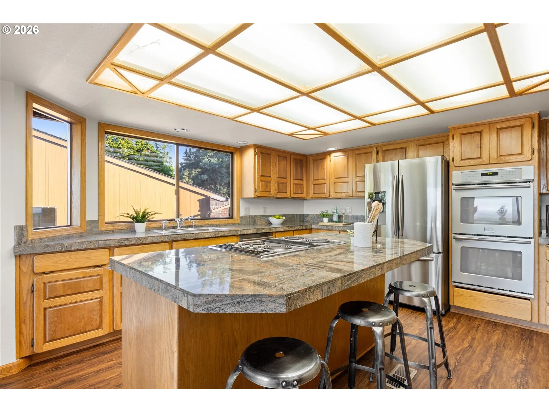 Kitchen-Cooking Island