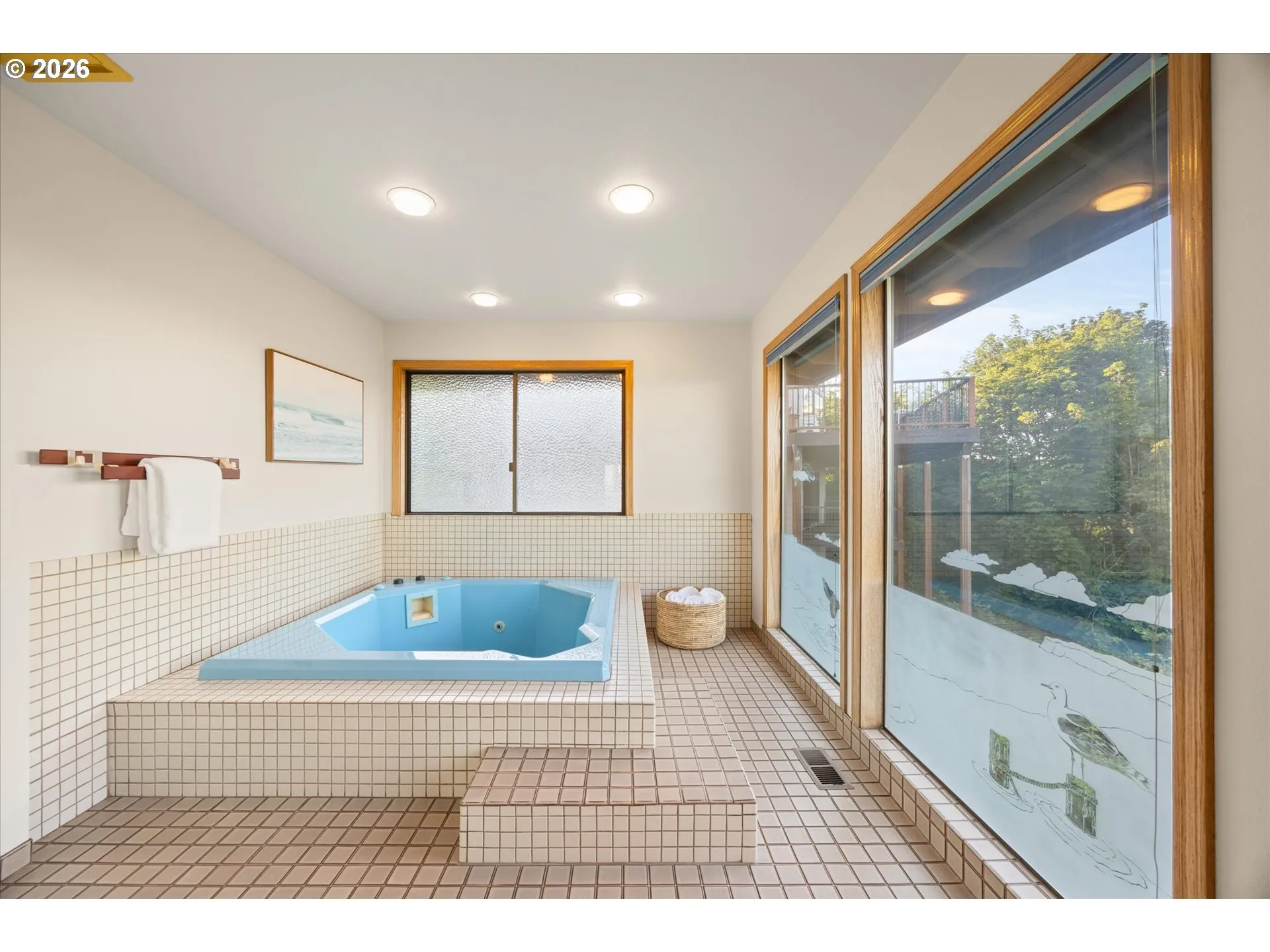 Primary Bedroom-Attached Bathroom