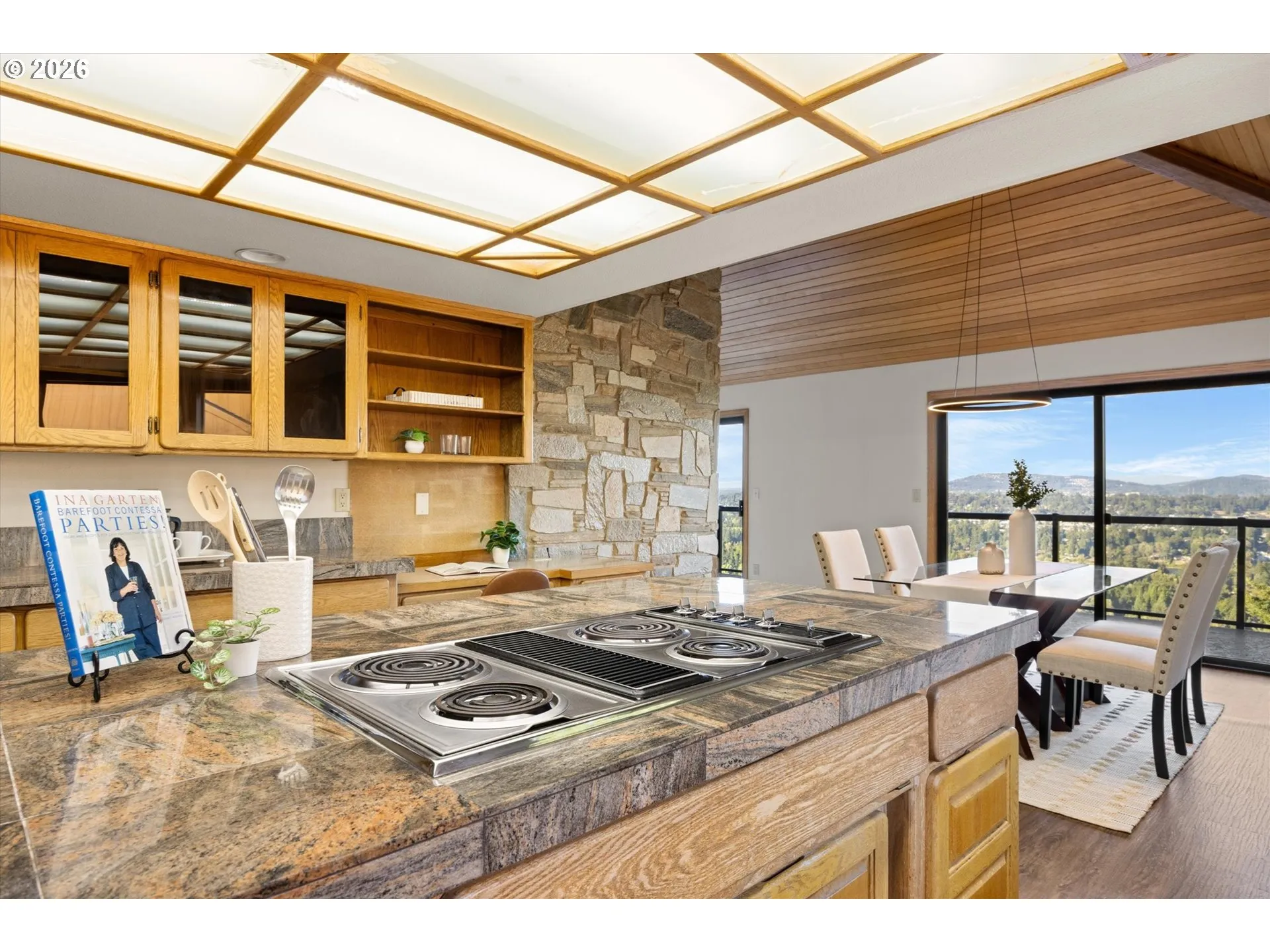 Kitchen-Cooking Island