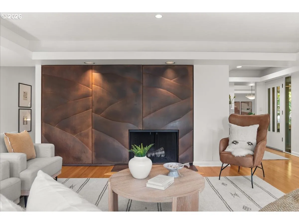 Living Room-Fireplace