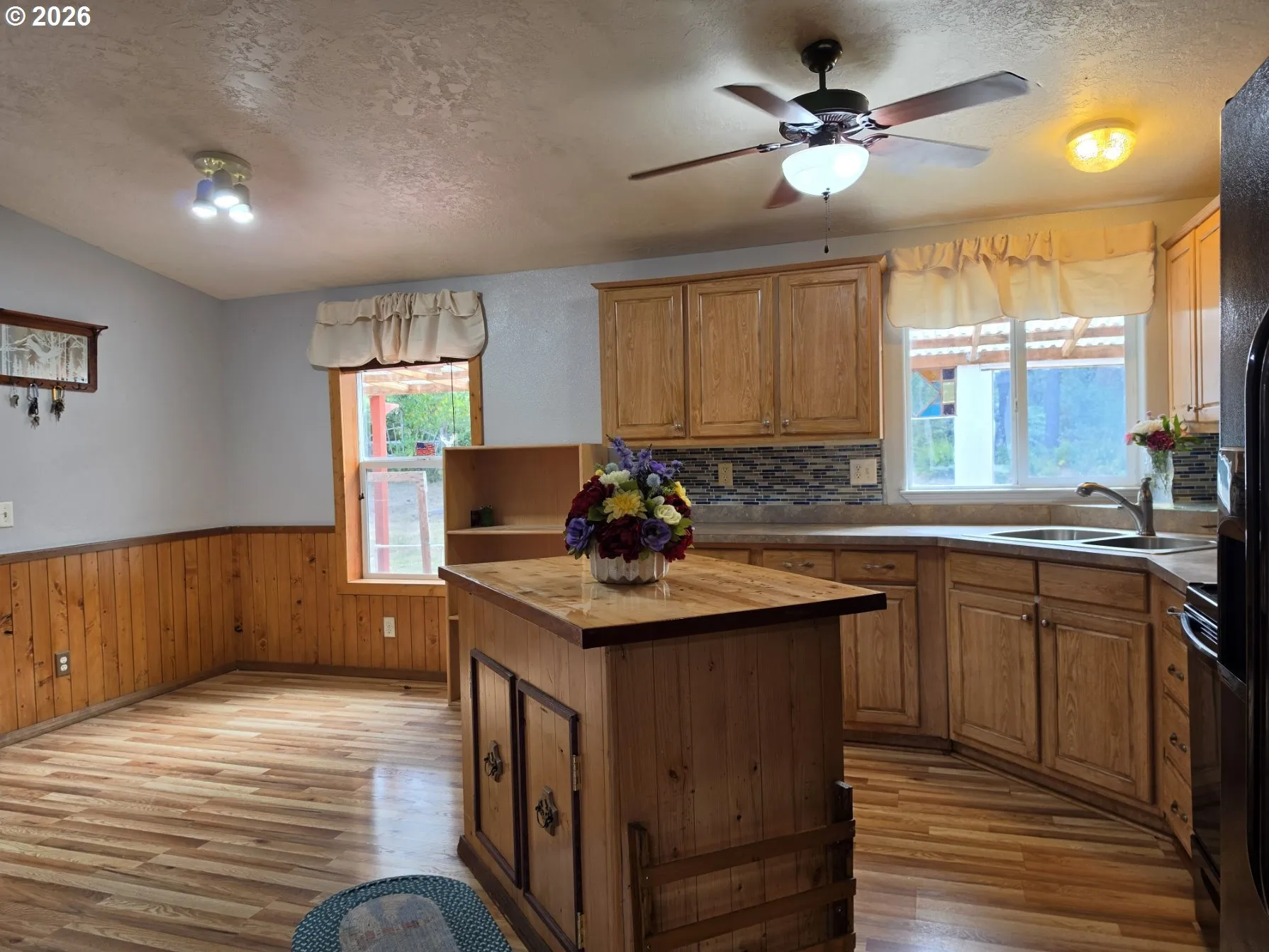 Kitchen/Dining Room-Ceiling Fan