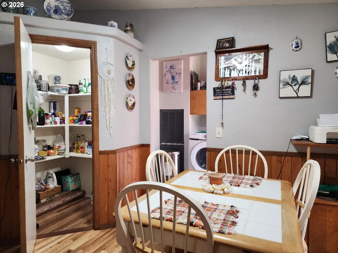 Pantry-Main