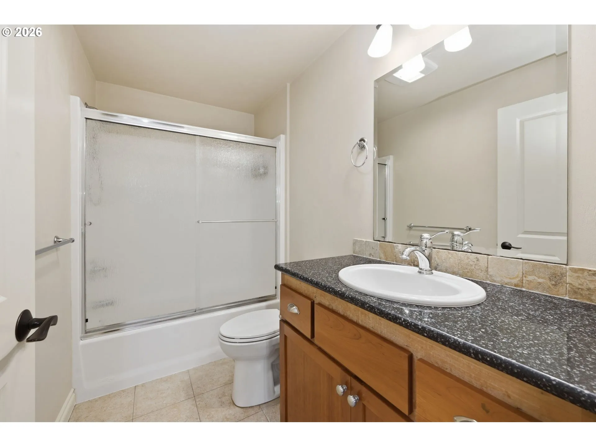 Bathroom-Upper
