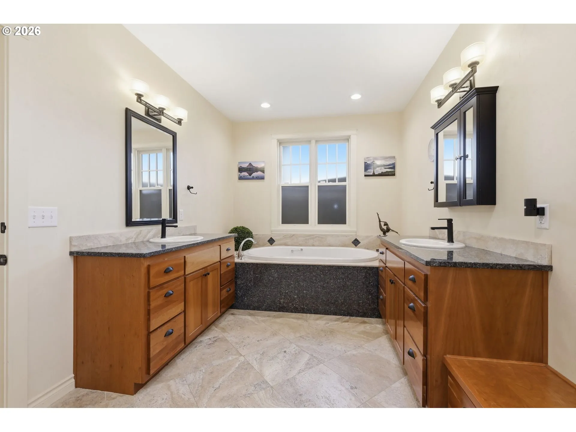 Owner's Suite Bathroom-Garden Tub