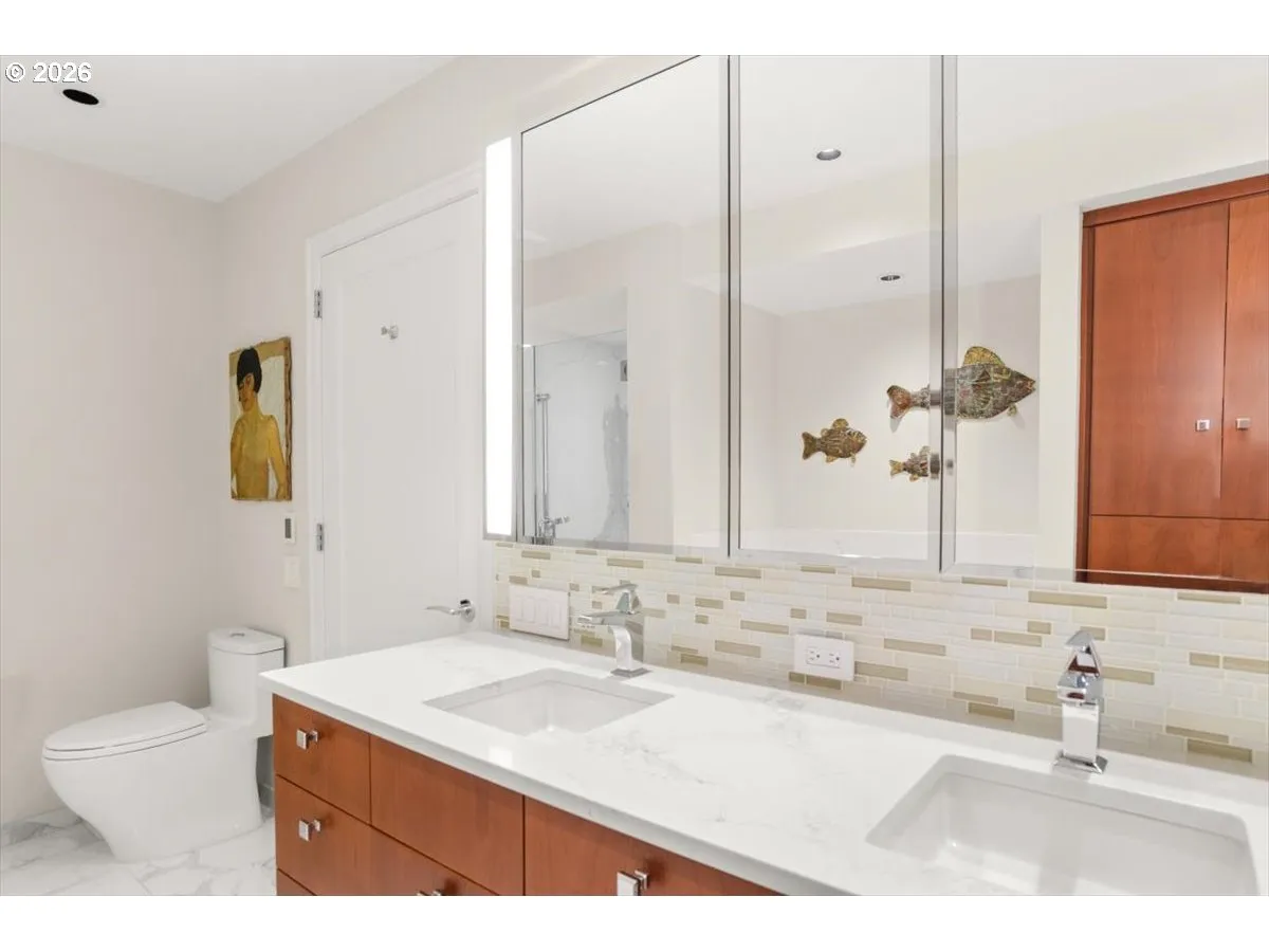 Bathroom-Double Sinks