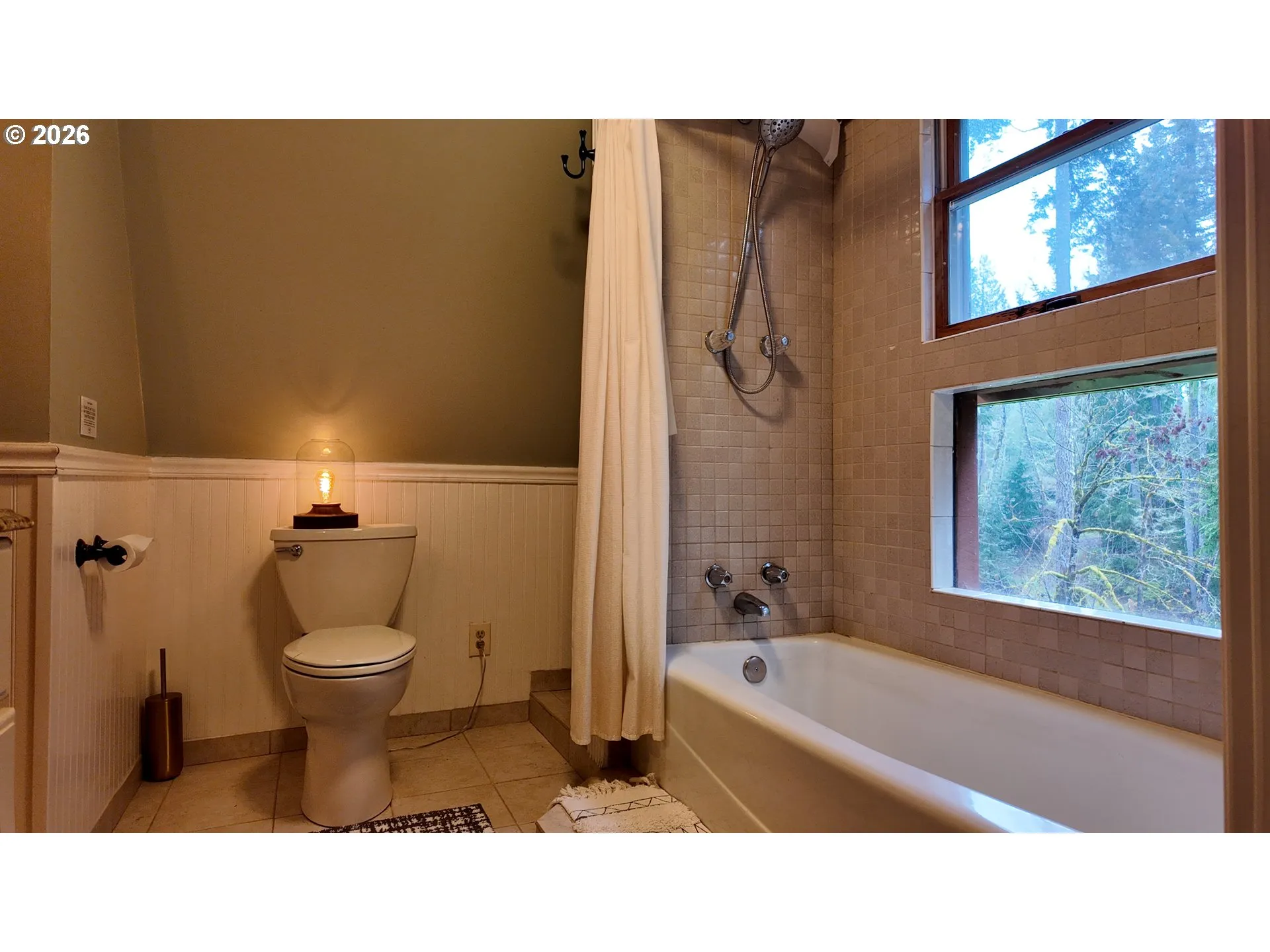 Bathroom-Upper
