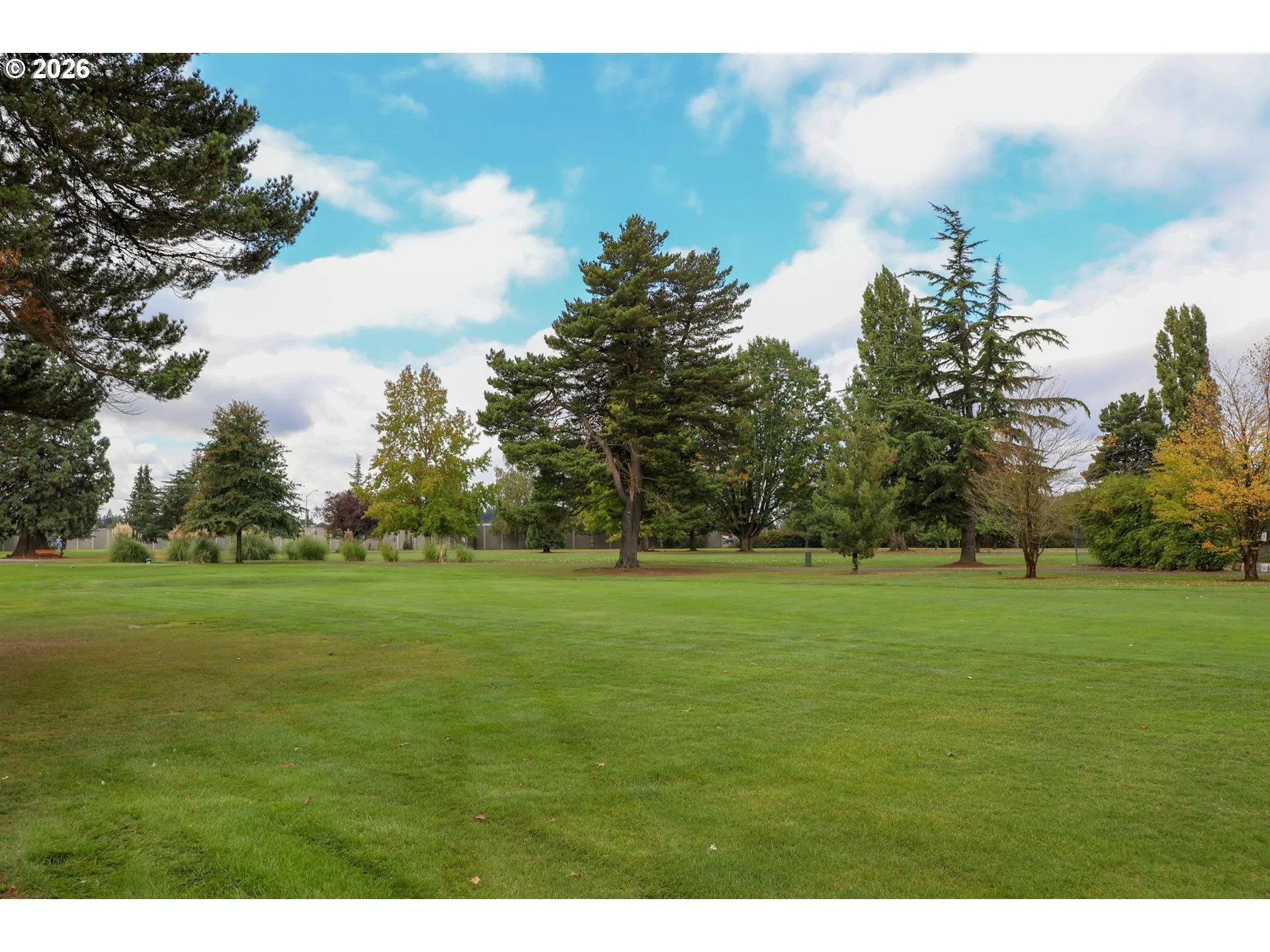 Community Amenities-Golf Course