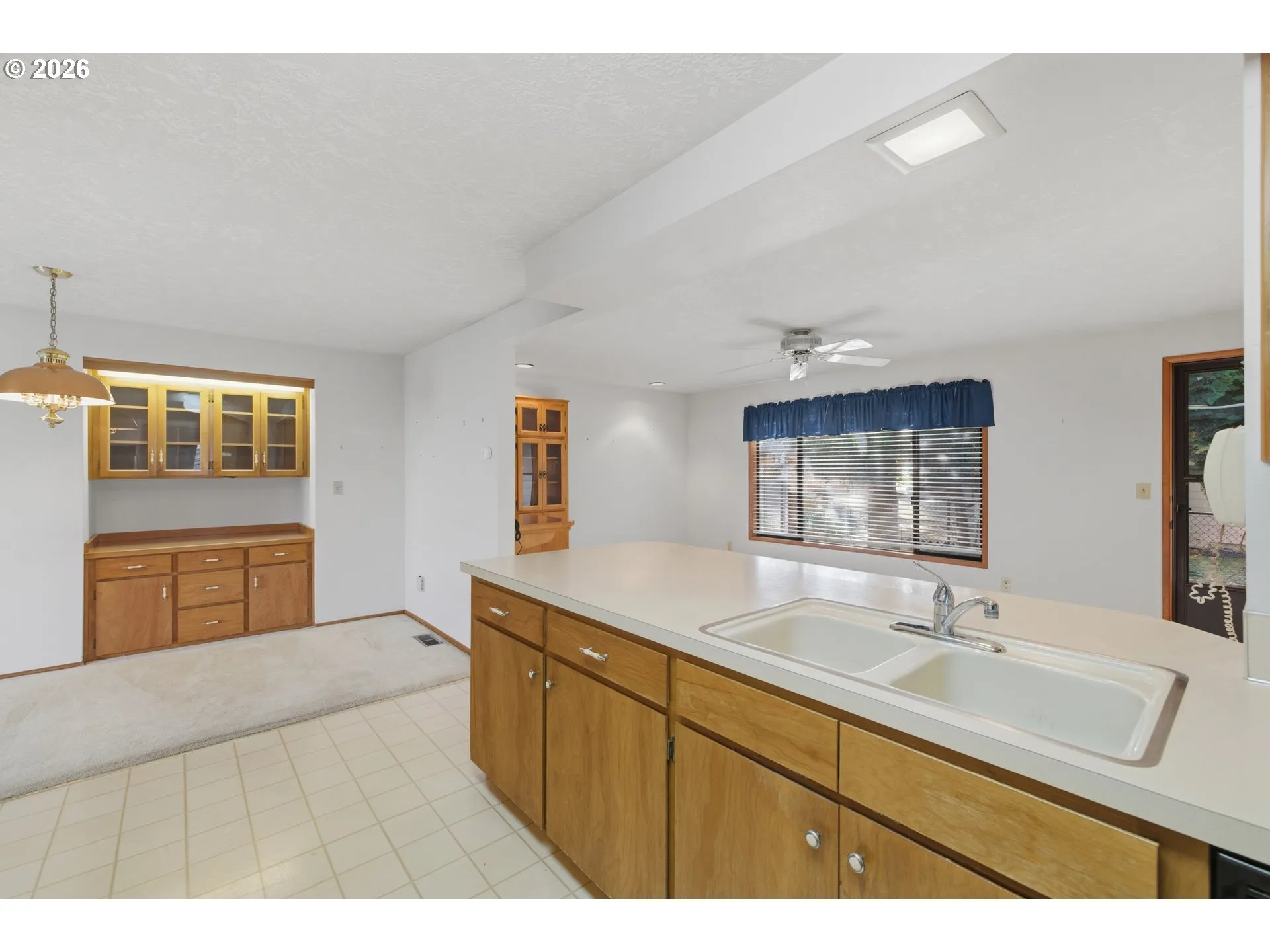 Kitchen/Dining Room-Ceiling Fan