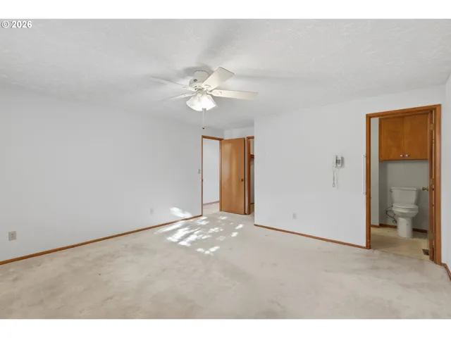 Bedroom, Primary-Ceiling Fan