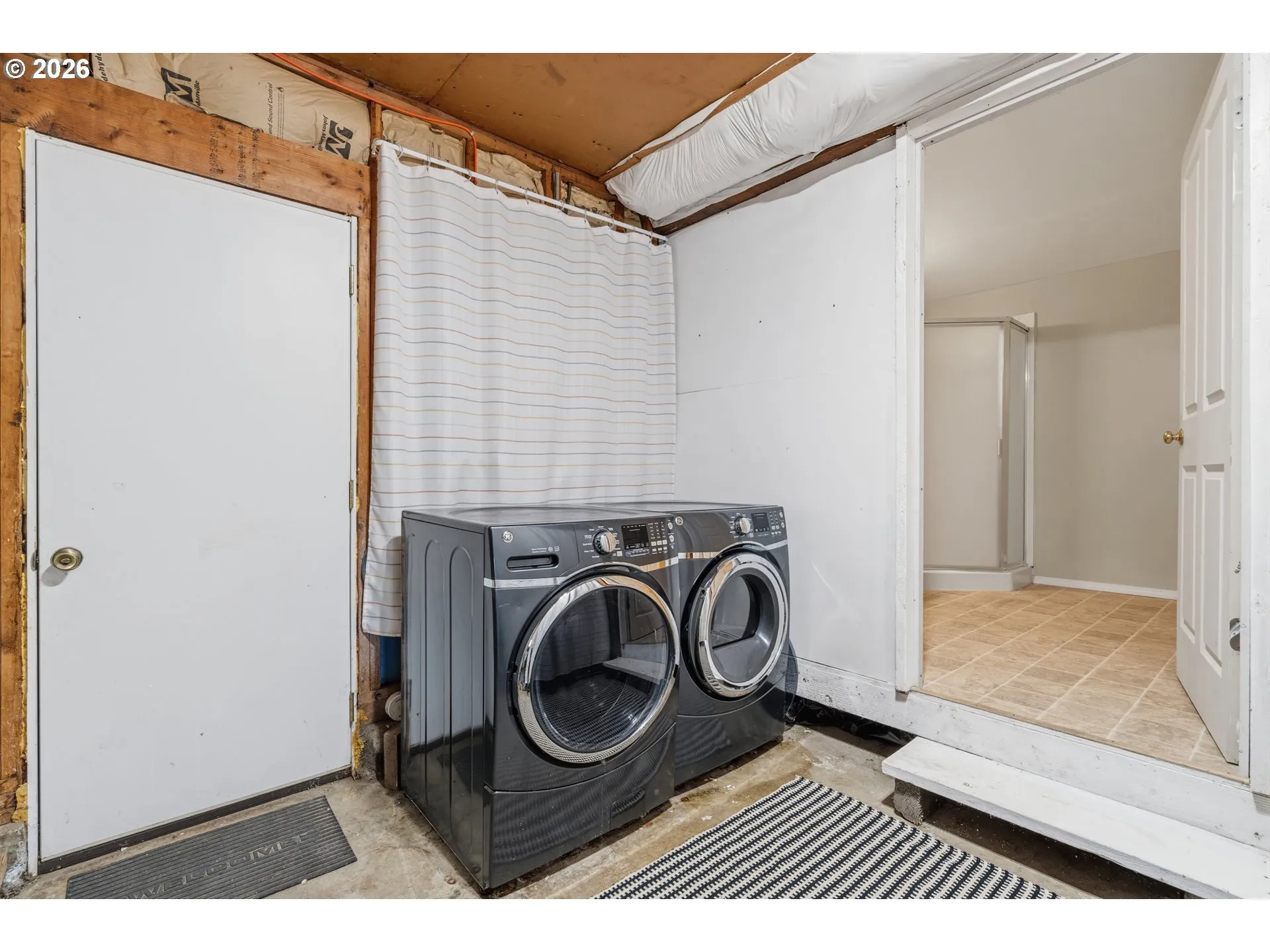 Laundry-Garage