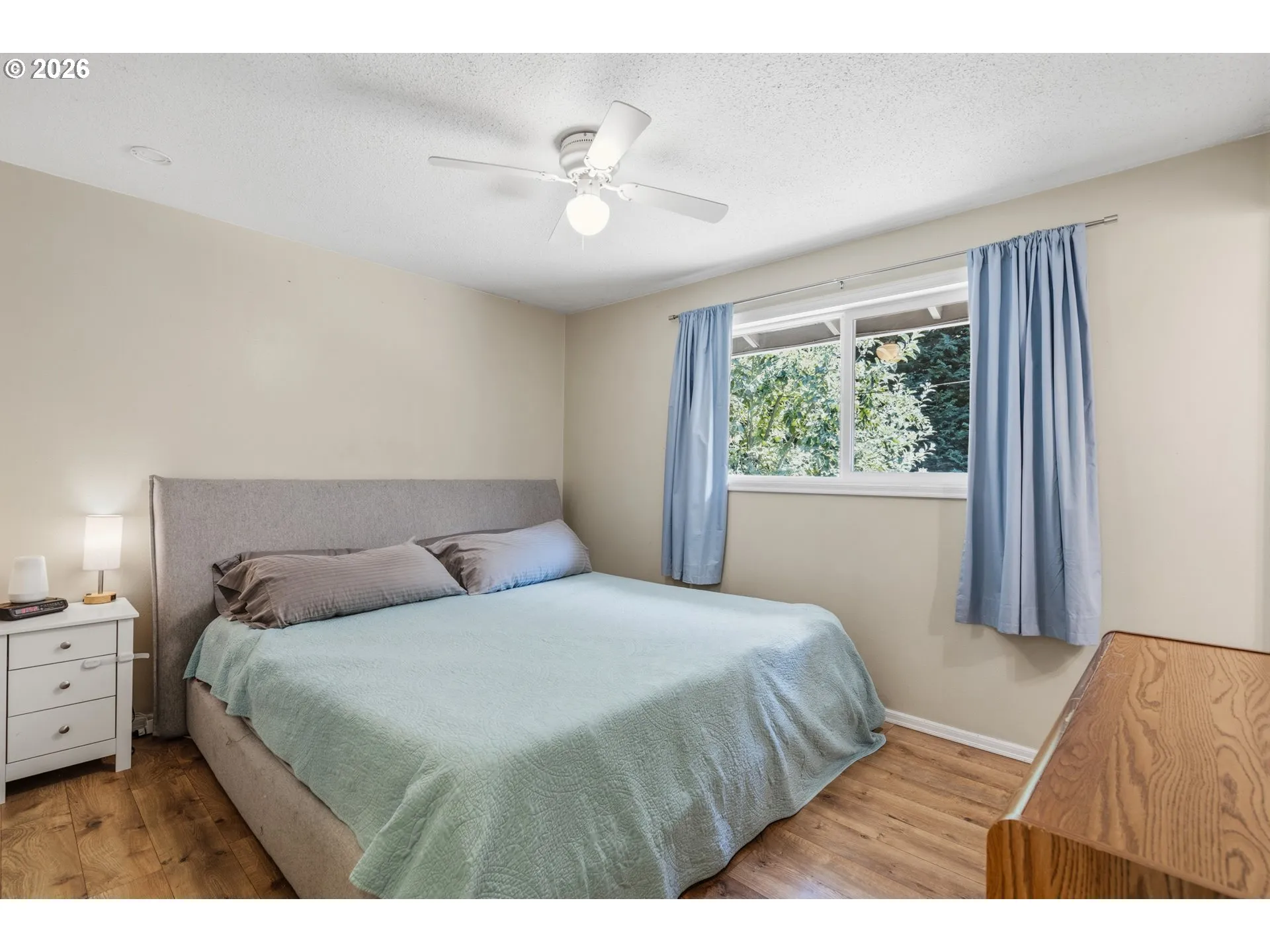 Bedroom, Primary