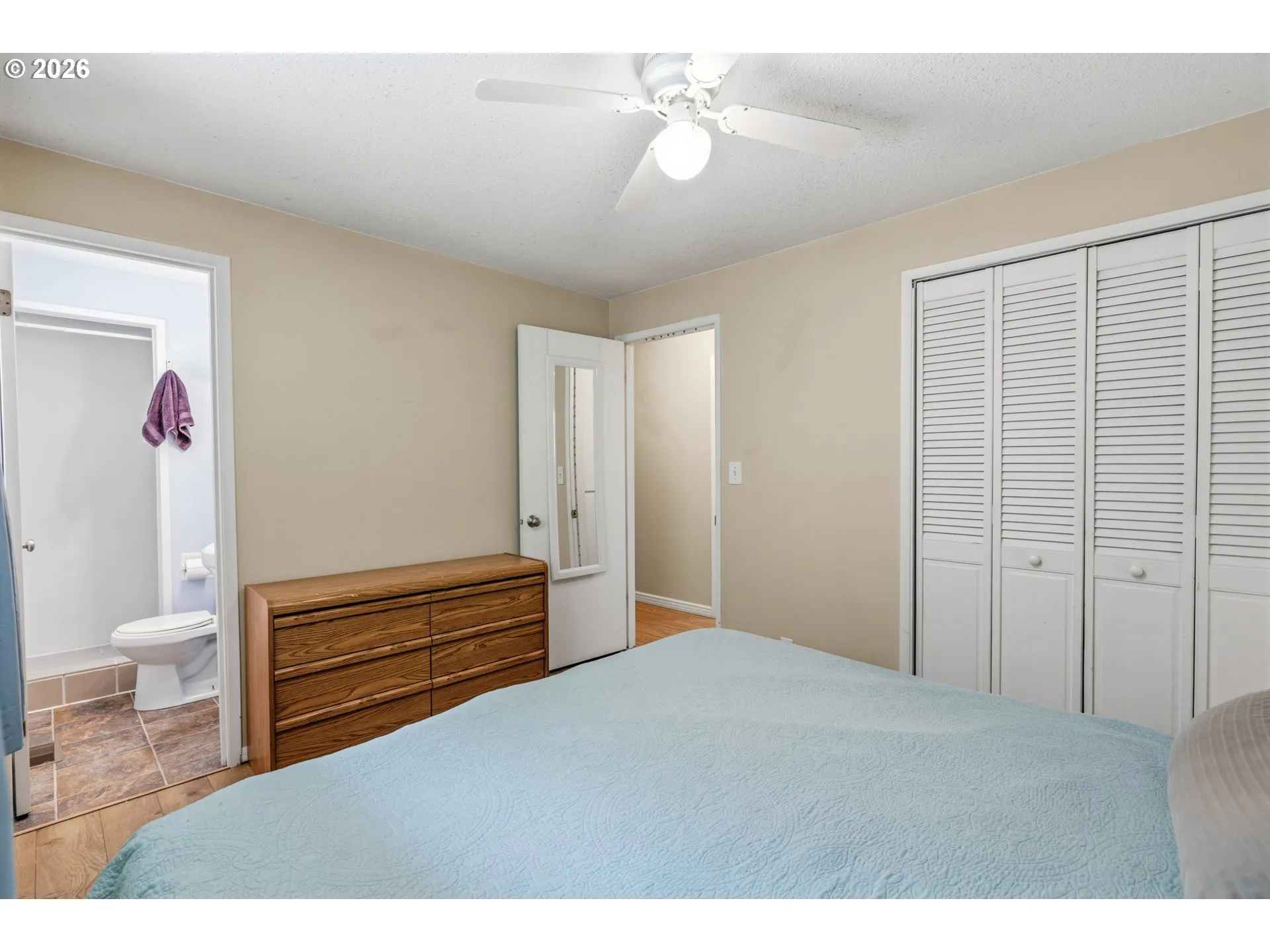 Bedroom, Primary