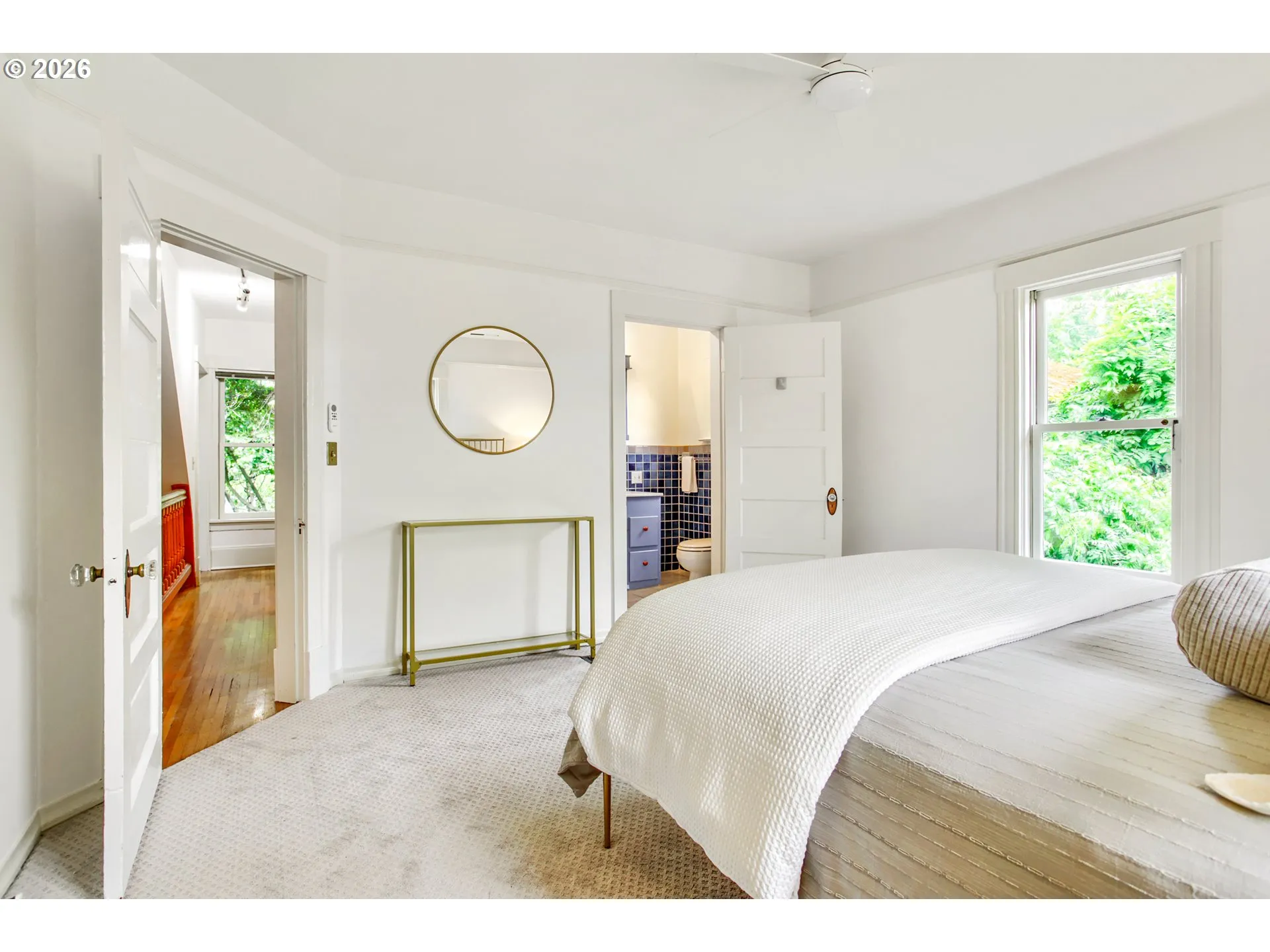 Bedroom, Primary
