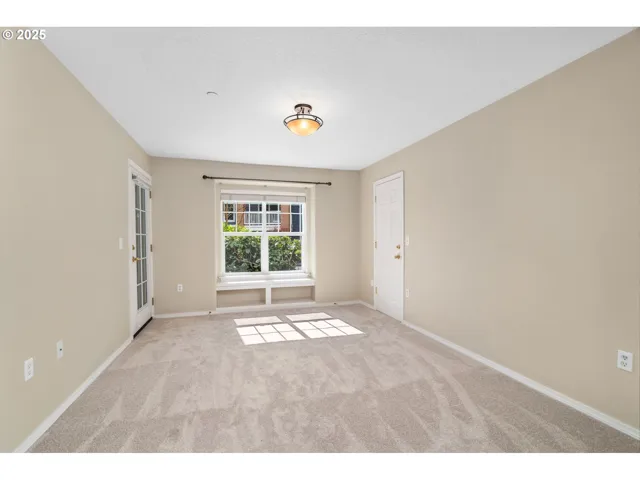 Bedroom, Primary