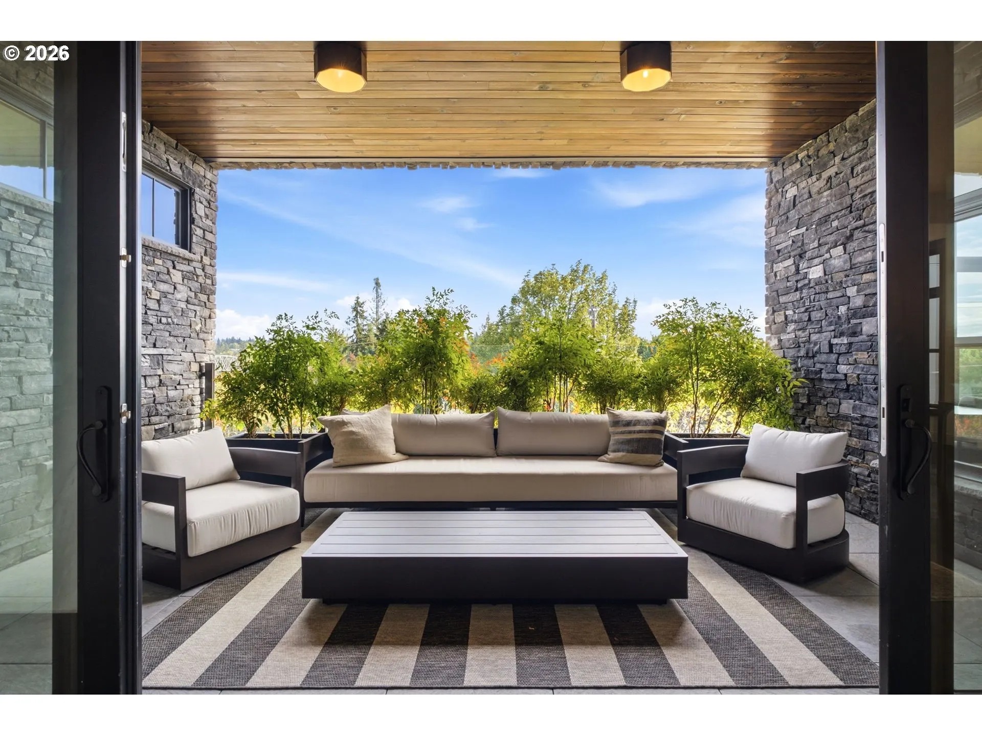 Balcony-Covered