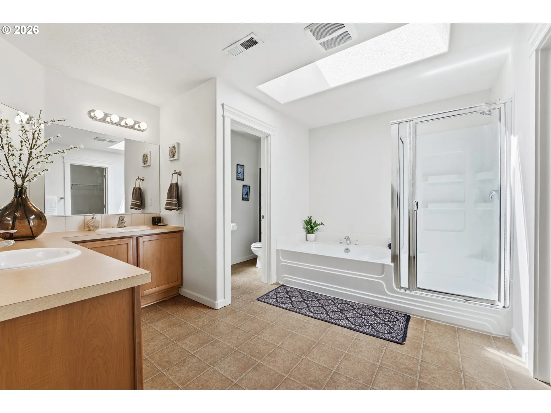 Bathroom, Attached