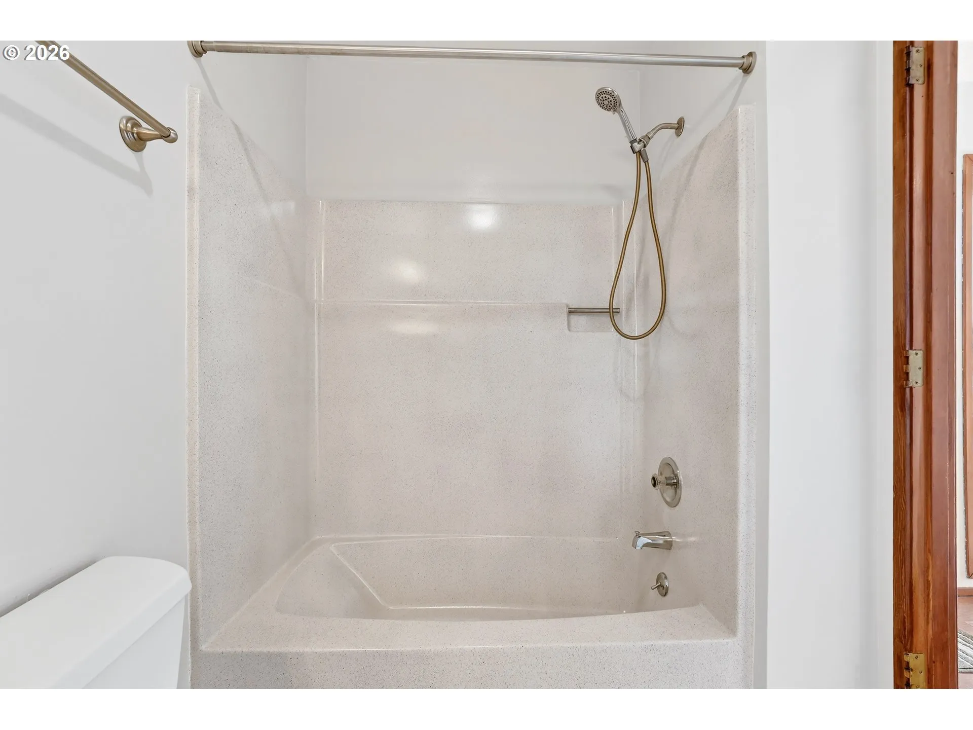 Bathroom-Upper