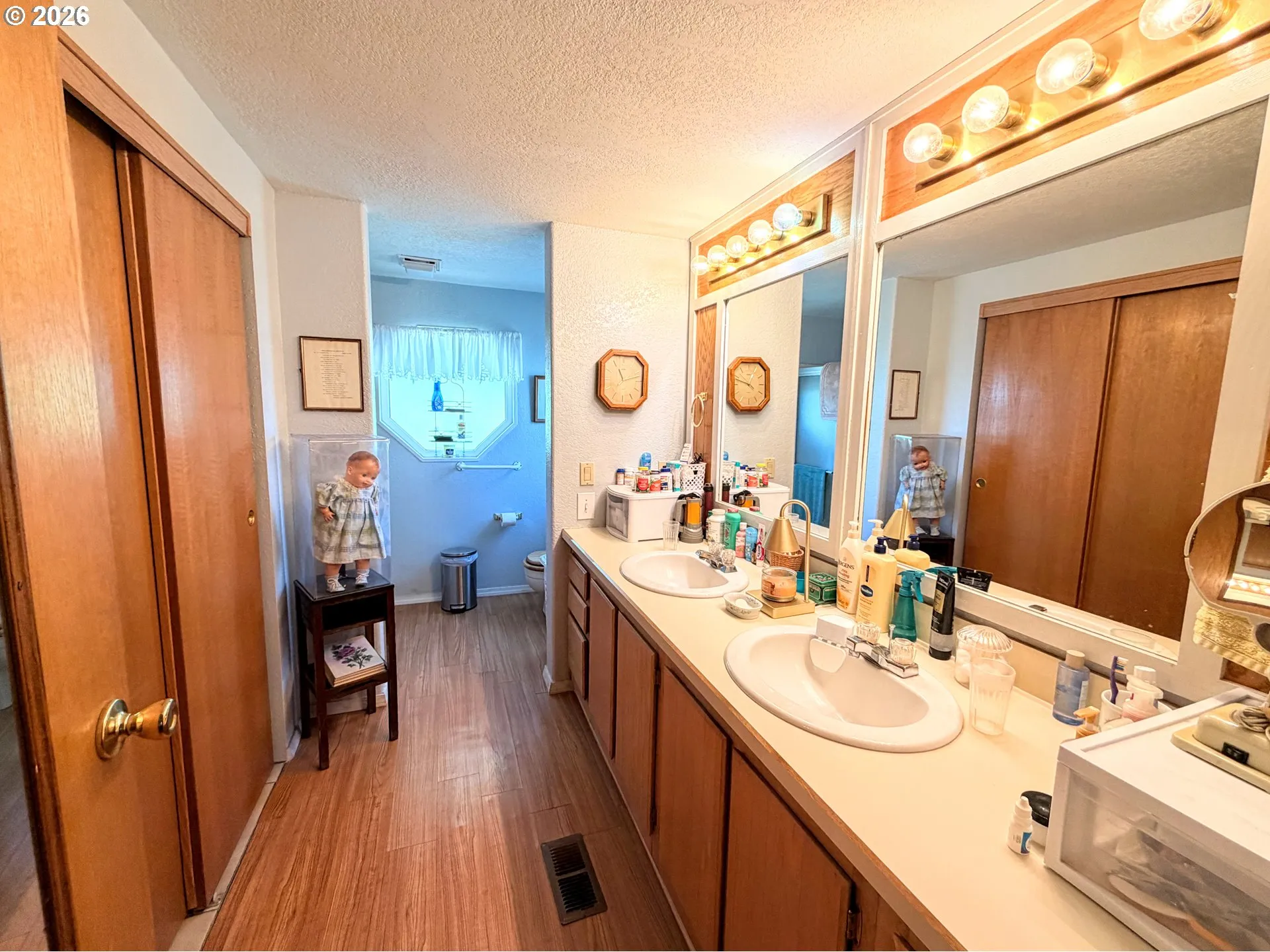 Bathroom, Attached