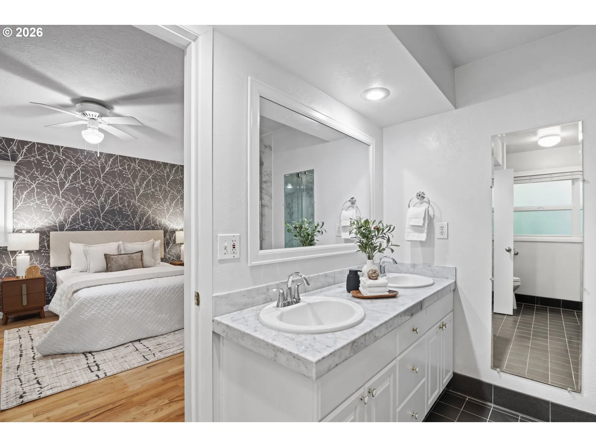 Bedroom, Owner's Suite-Main