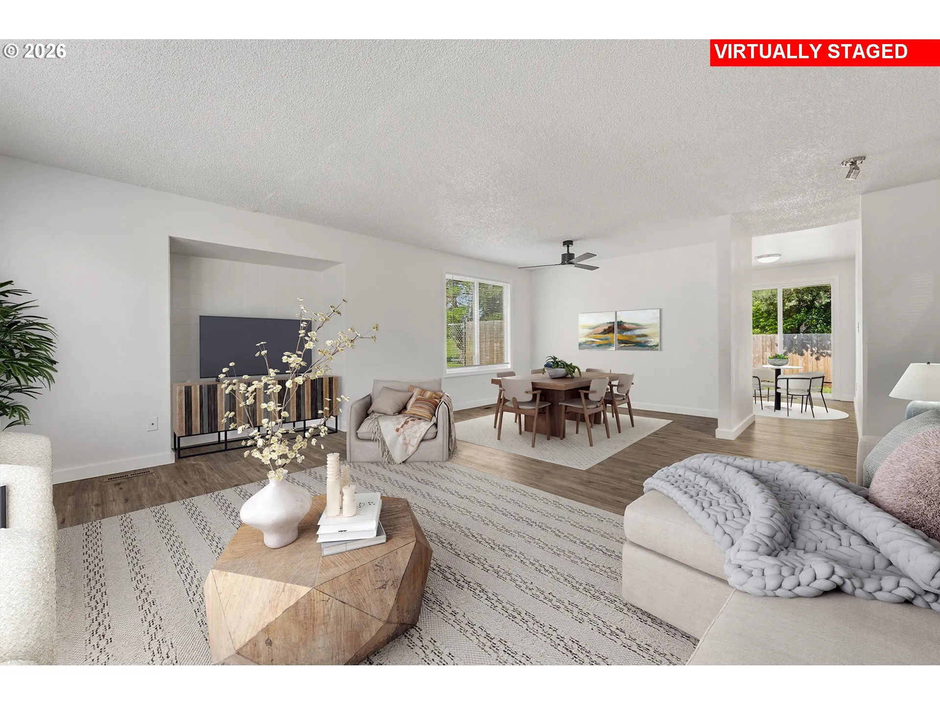 Living Room/Dining Room-Ceiling Fan