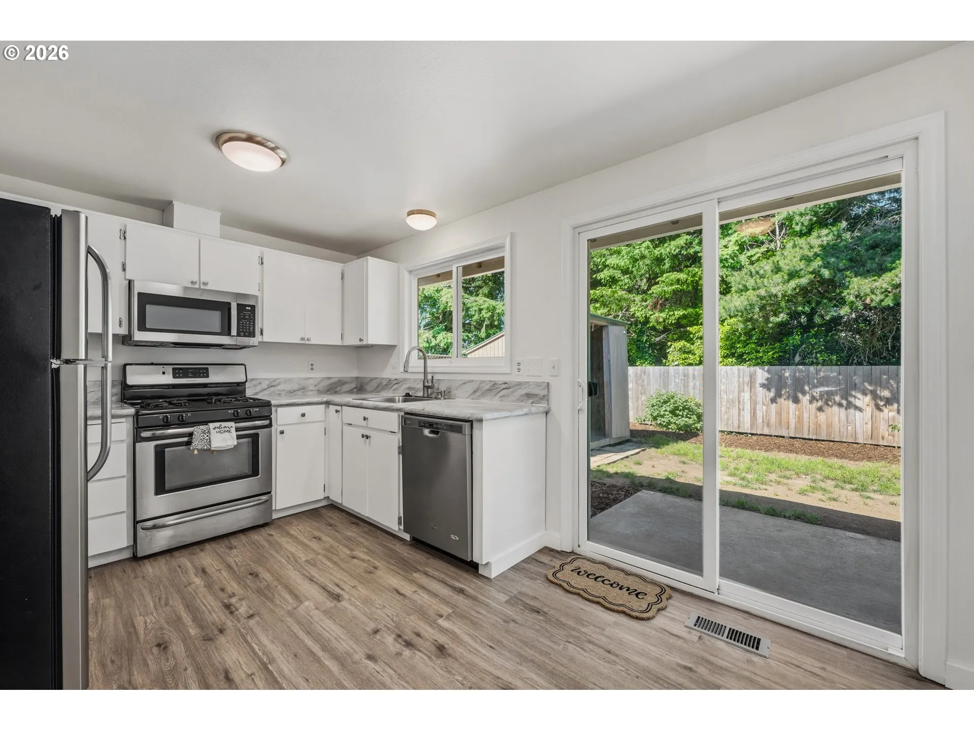 Kitchen/Nook-Eating Area