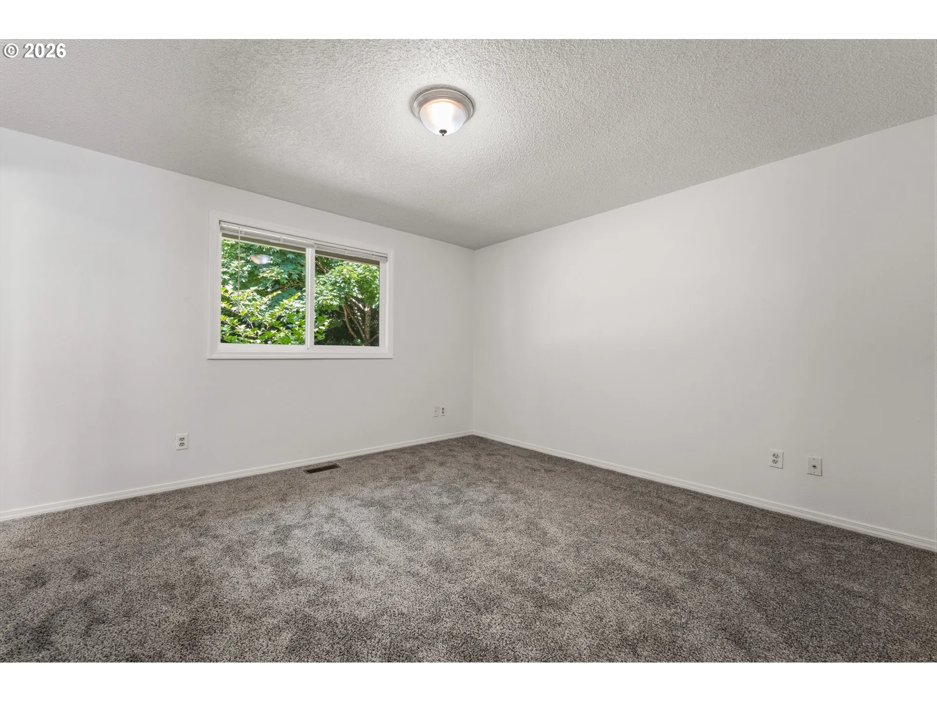 Bedroom, Primary