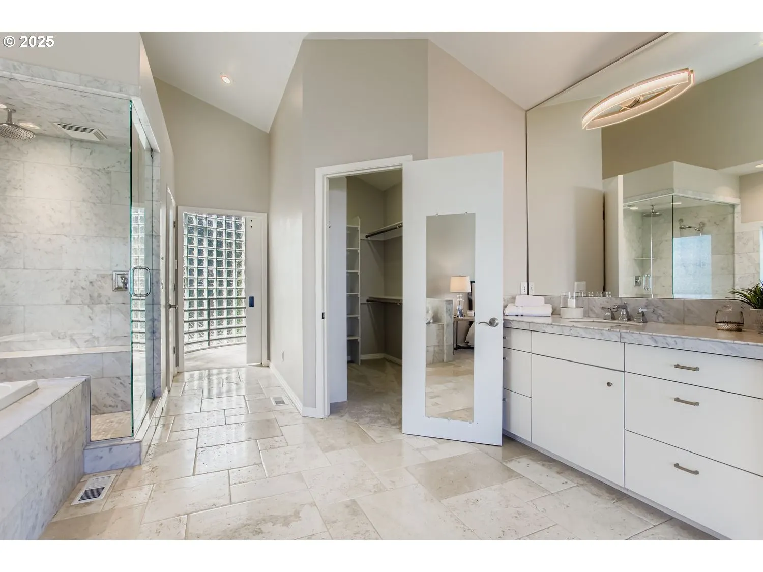 Owner's Suite Bathroom-Full Bathroom