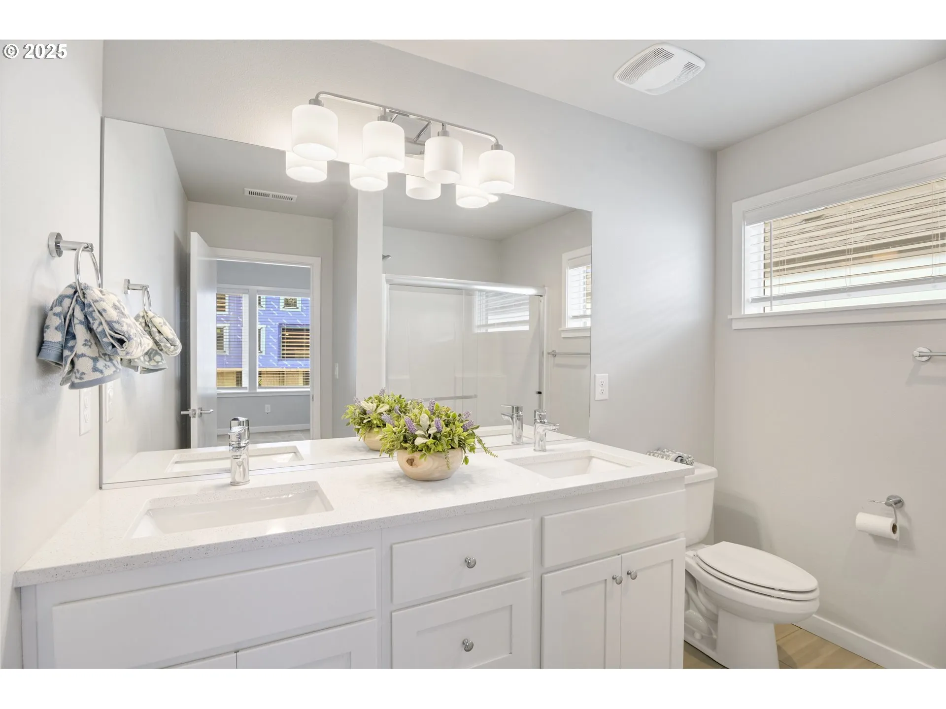 Primary Bedroom-Attached Bathroom