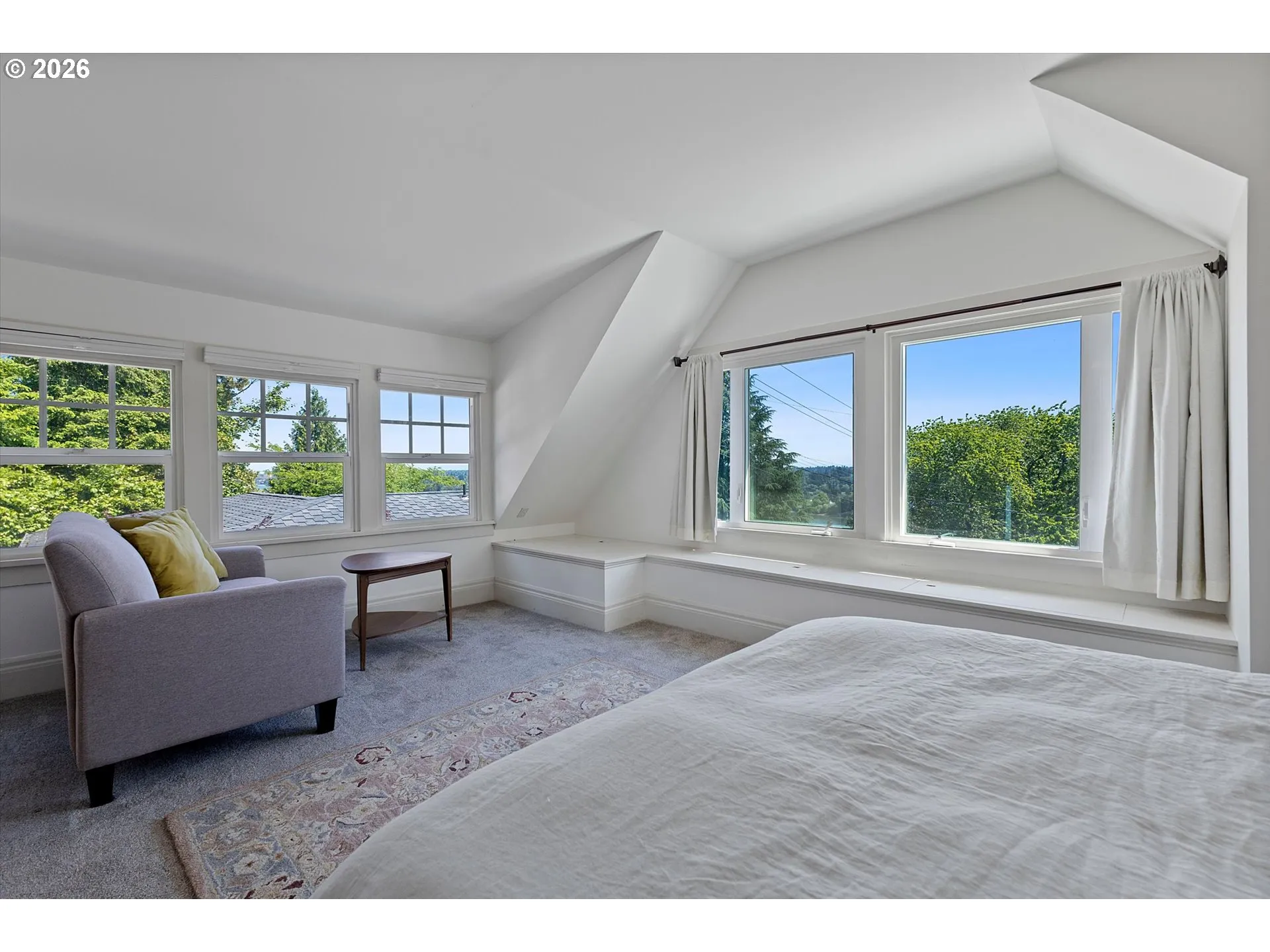 Bedroom, Primary-Upper