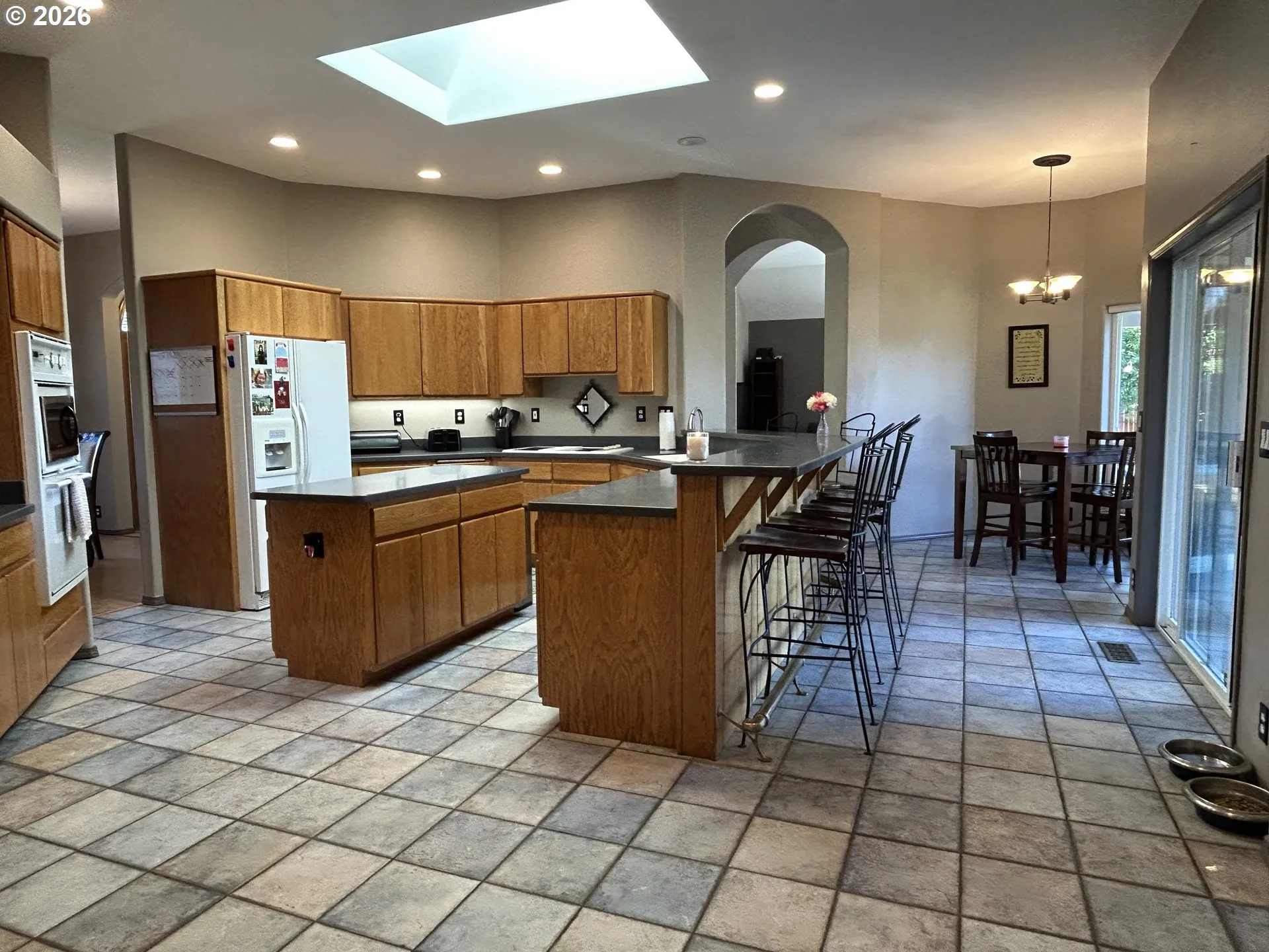 Kitchen-Eating Area