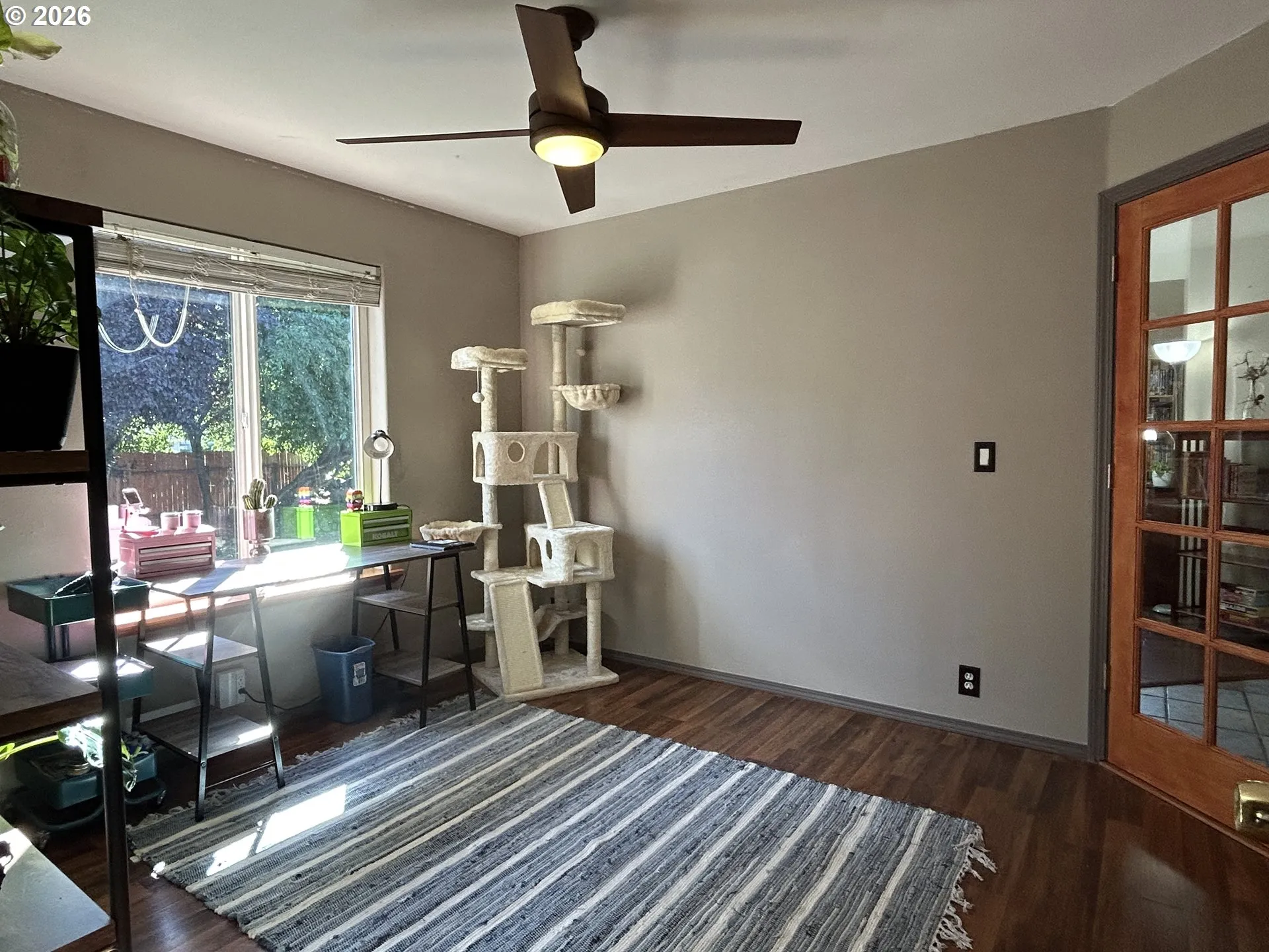 Den/Office-Ceiling Fan