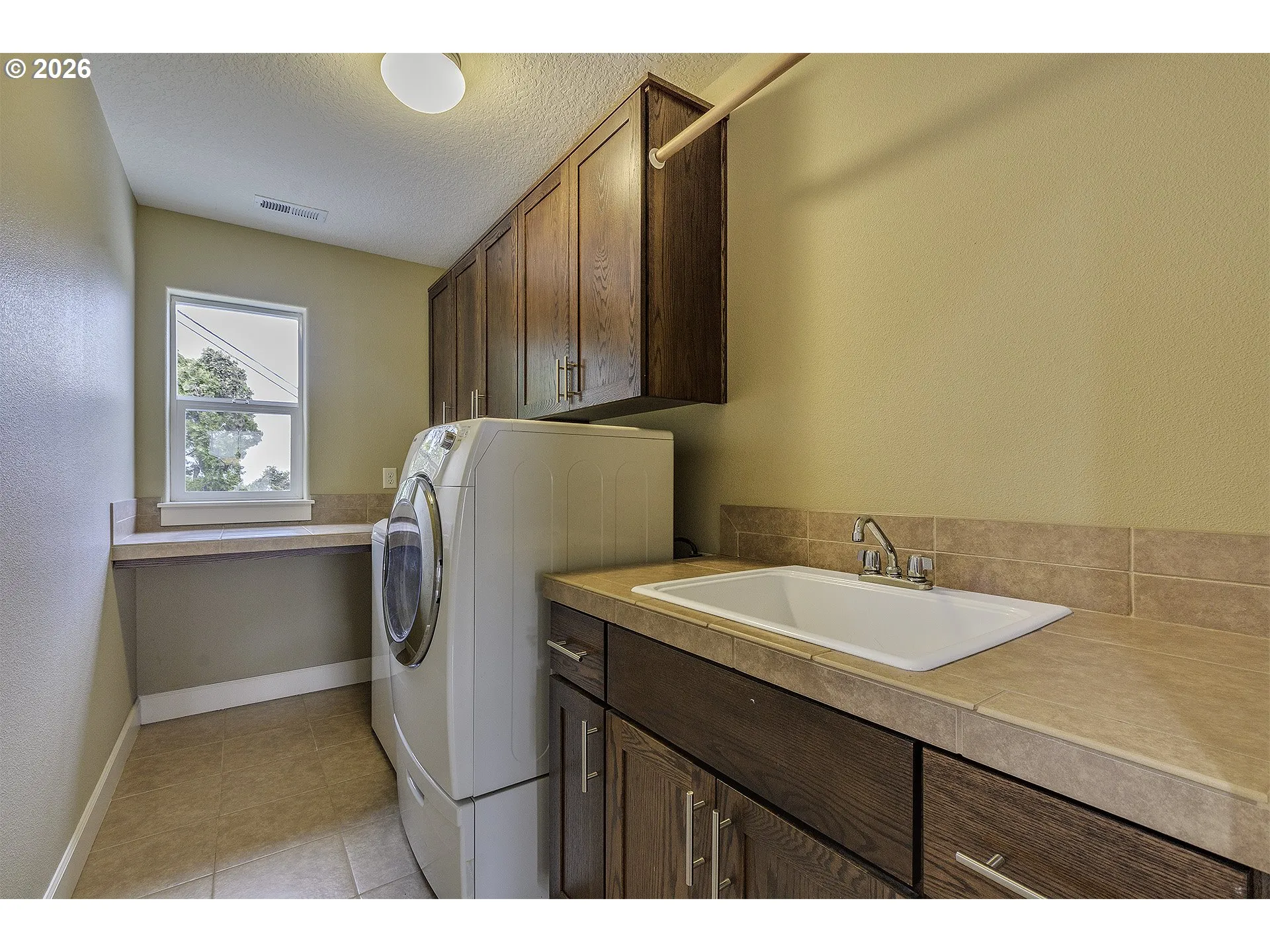 Laundry-Upper