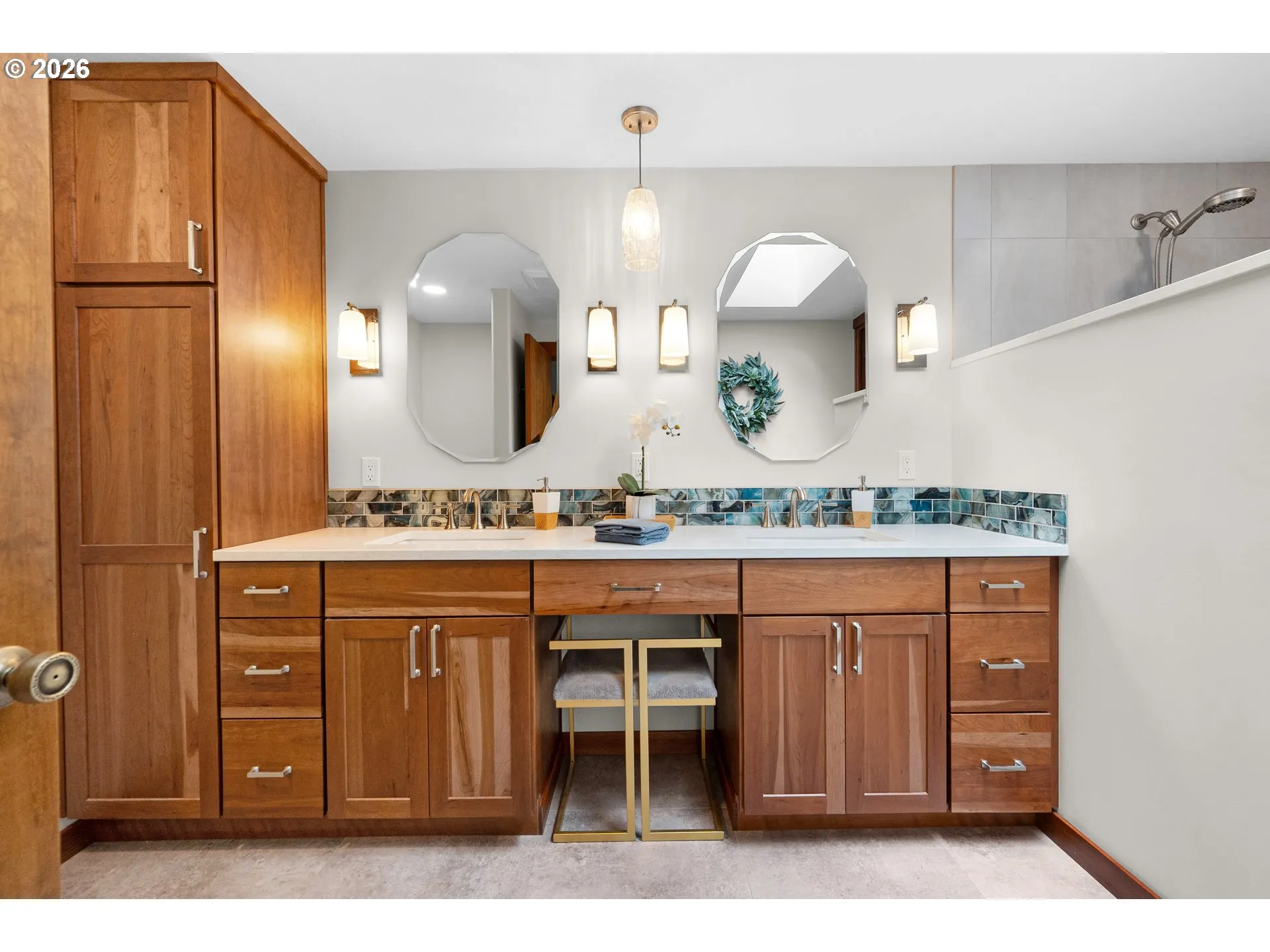 Bathroom, Attached-Double Sinks
