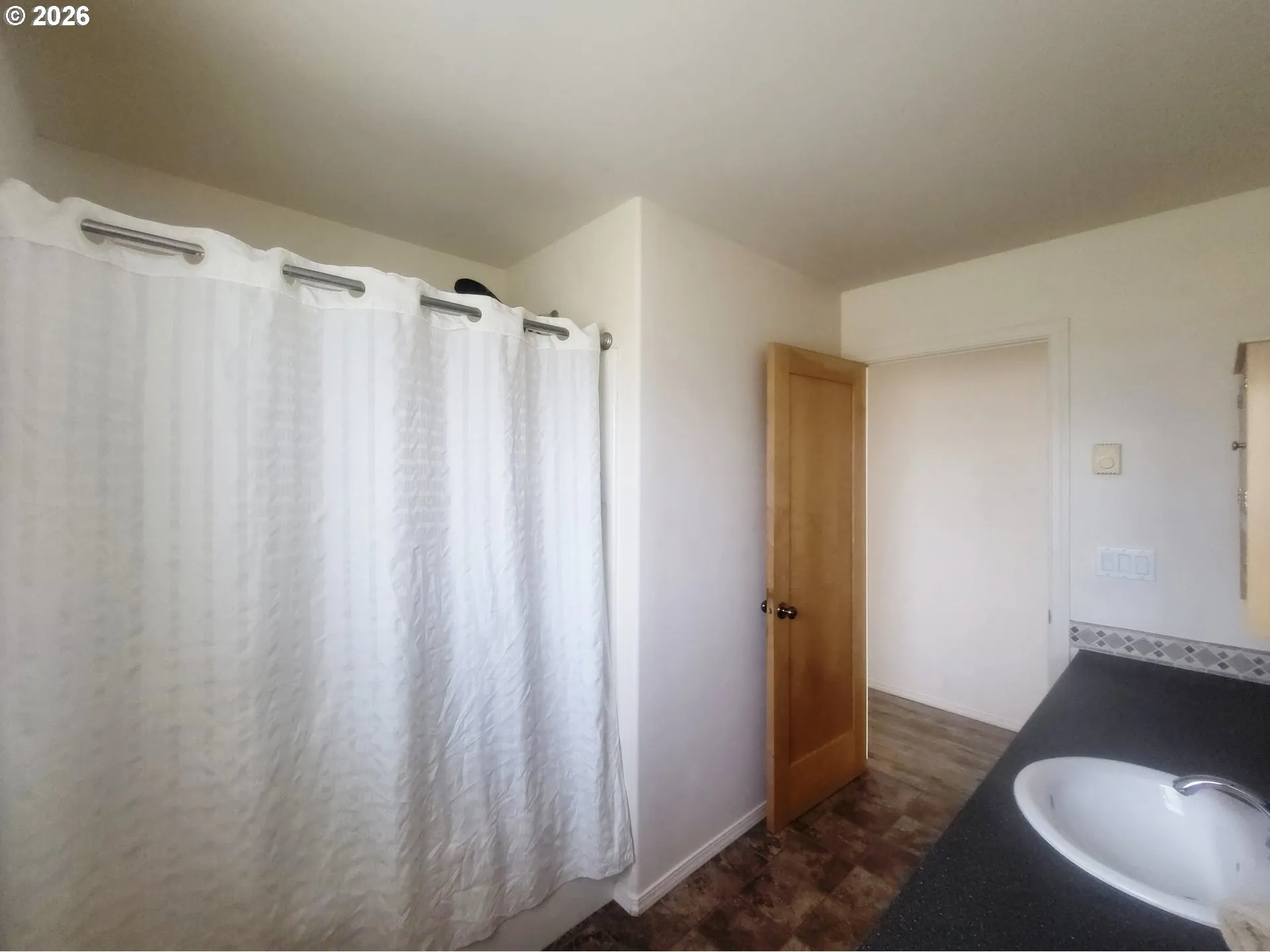 Bathroom-Hall