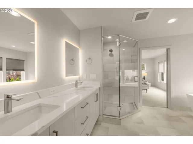Owner's Suite Bathroom