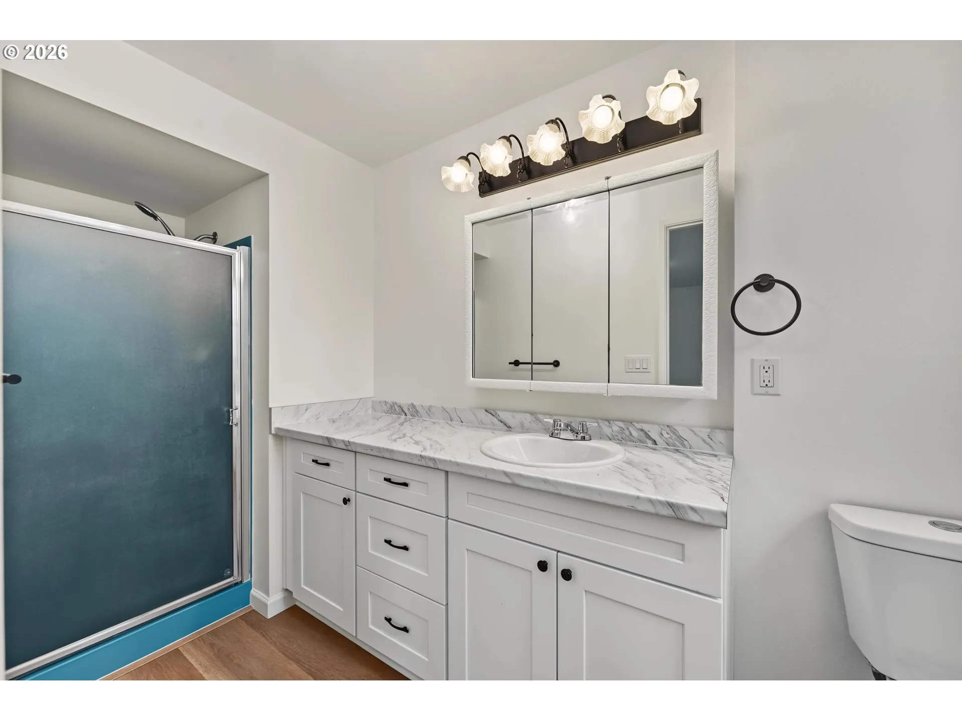 Bathroom, Attached-Upper