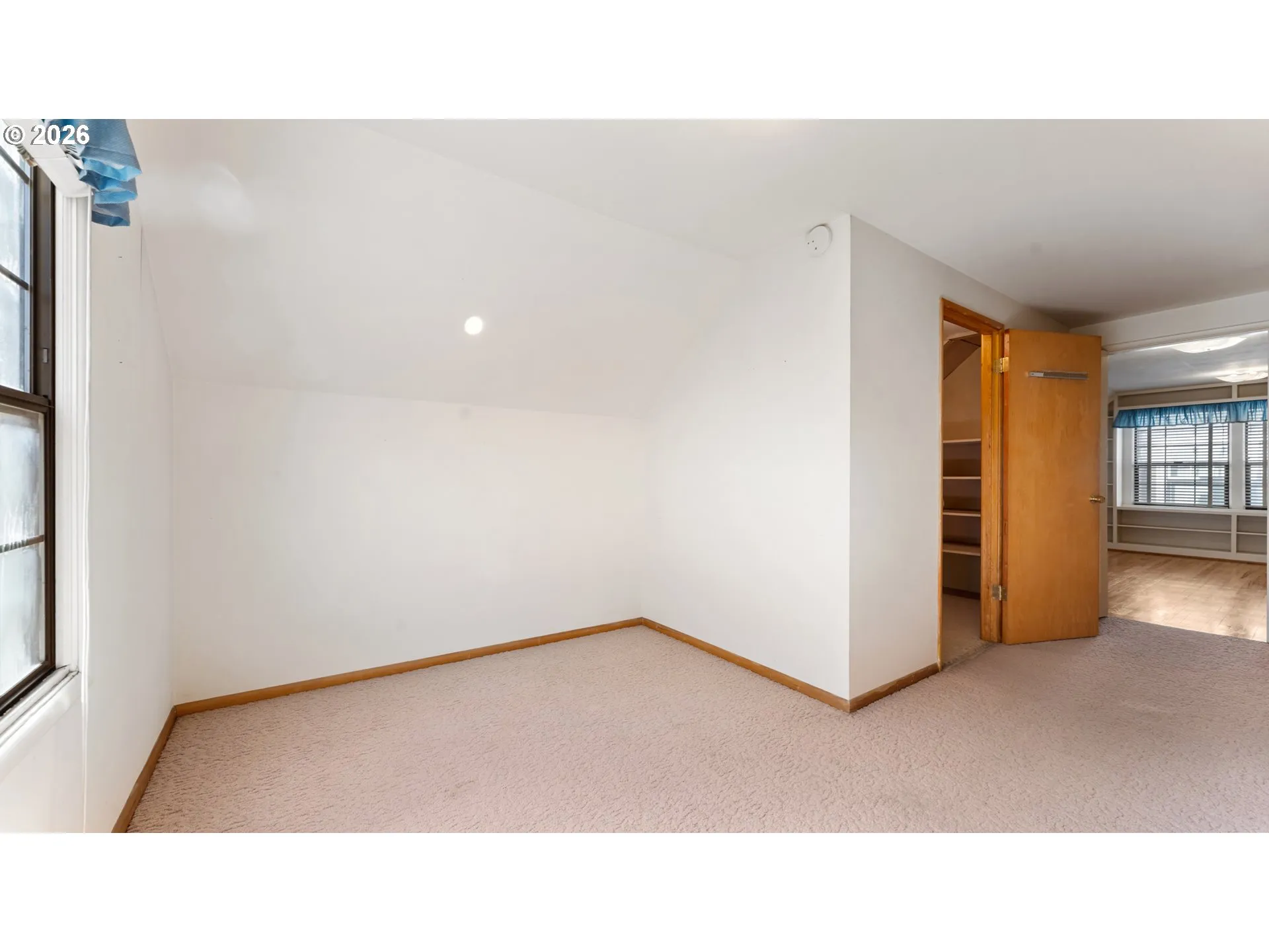 Bonus Room-Upper