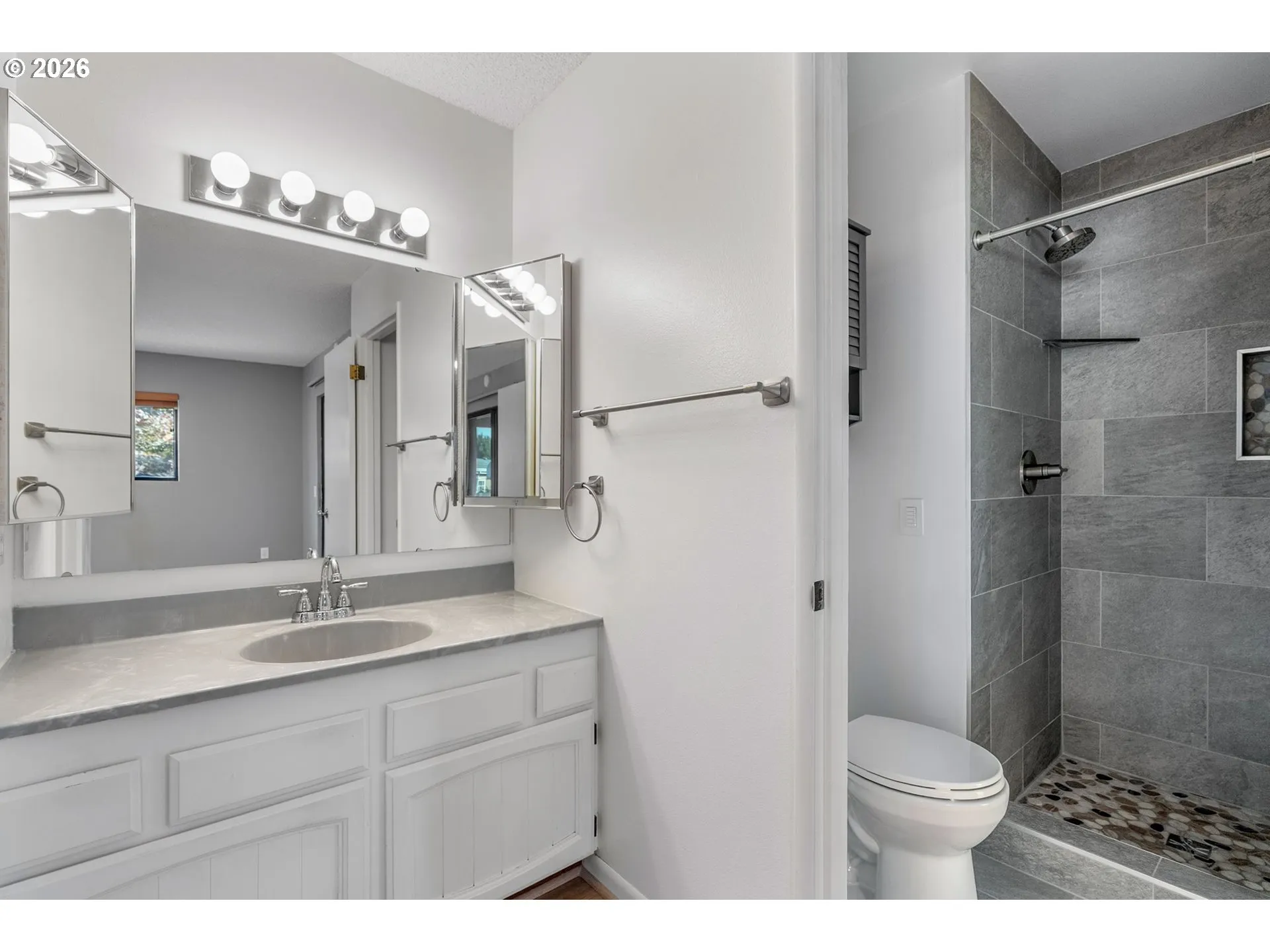 Bathroom, Attached-Walk in Shower