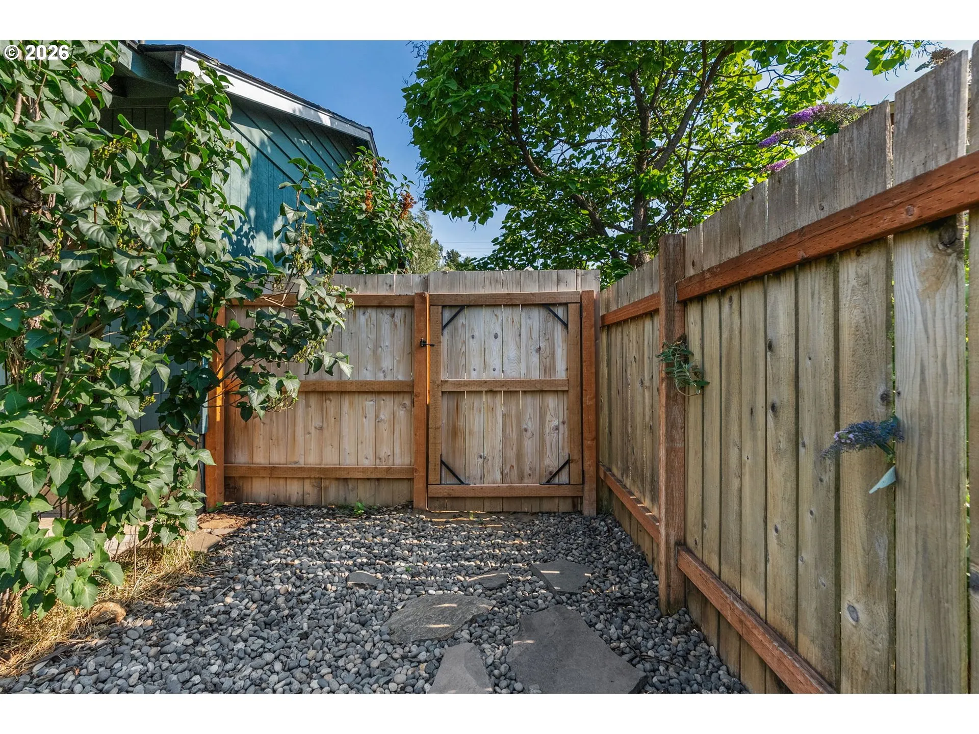 Yard-Fenced