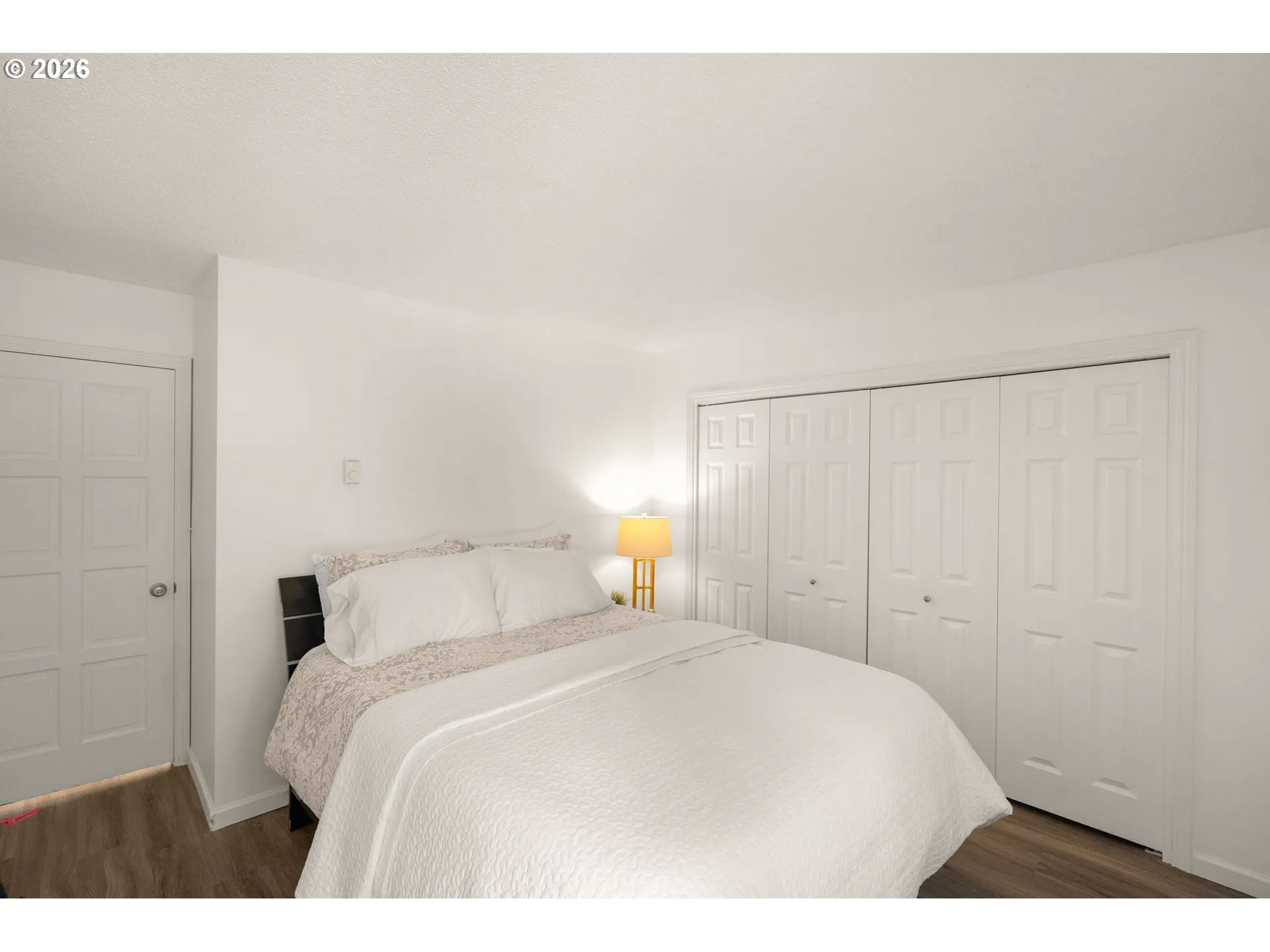 Bedroom, Primary