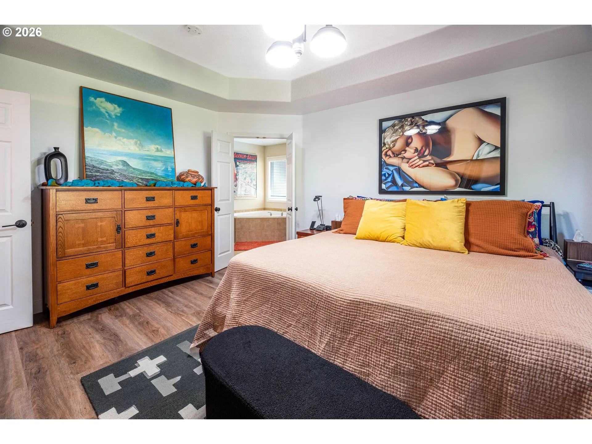 Bedroom, Primary